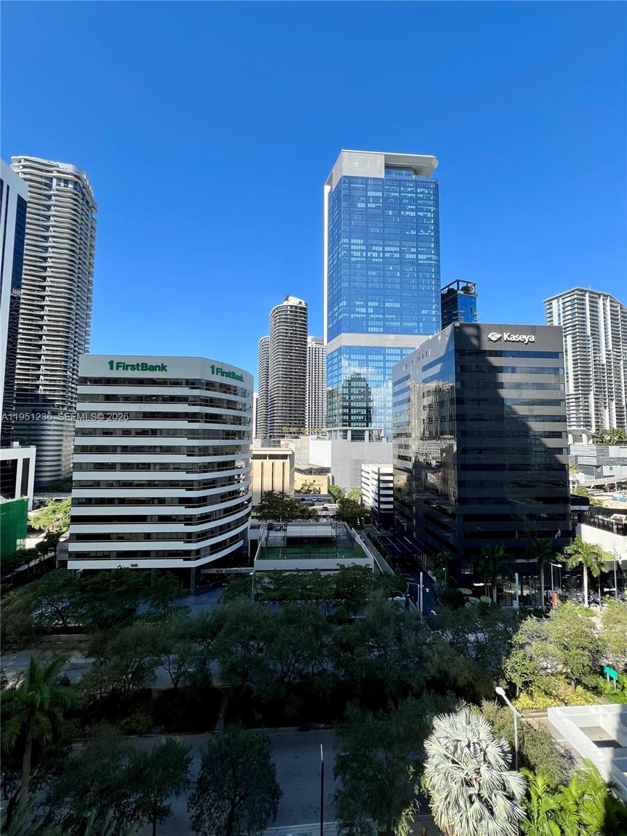 image The Plaza on Brickell East15