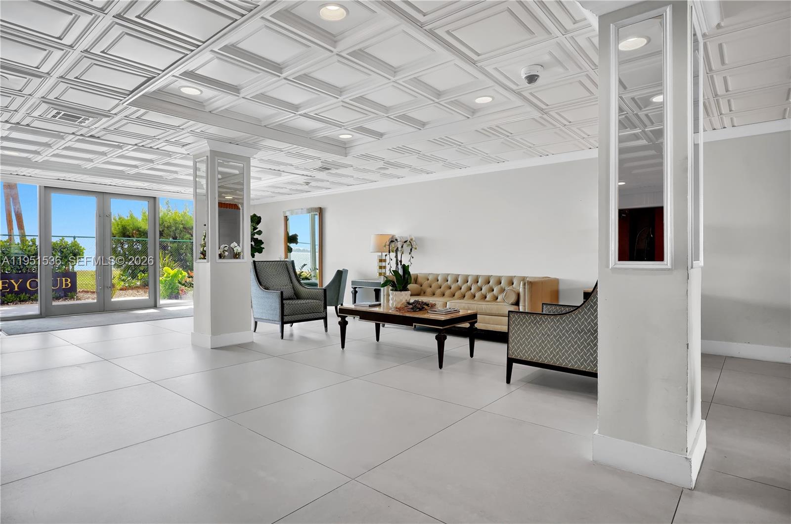 11111 Biscayne Blvd #21C Miami, FL 33181