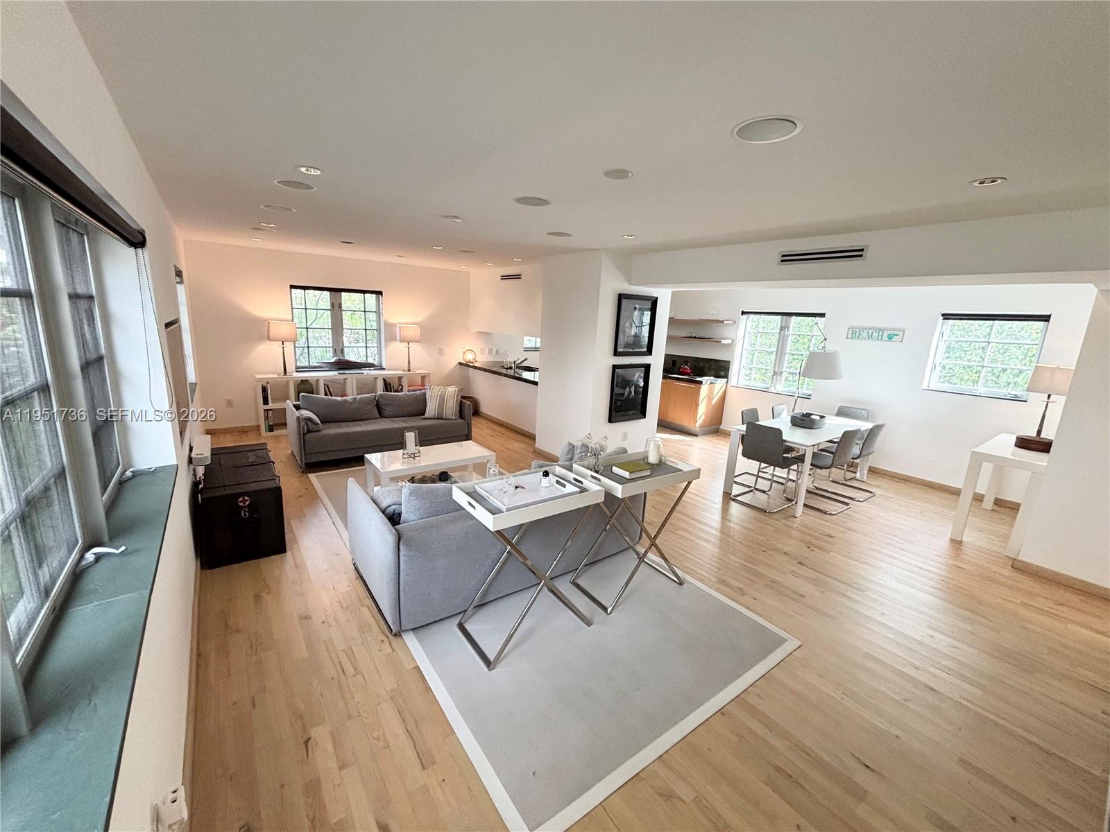 1520 Michigan Ave #1