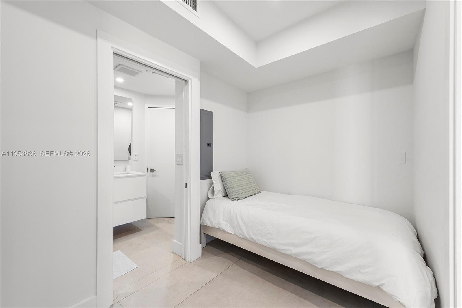 image Ocean Tower Two38