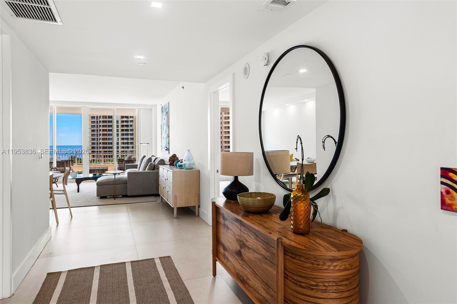 image Ocean Tower Two3