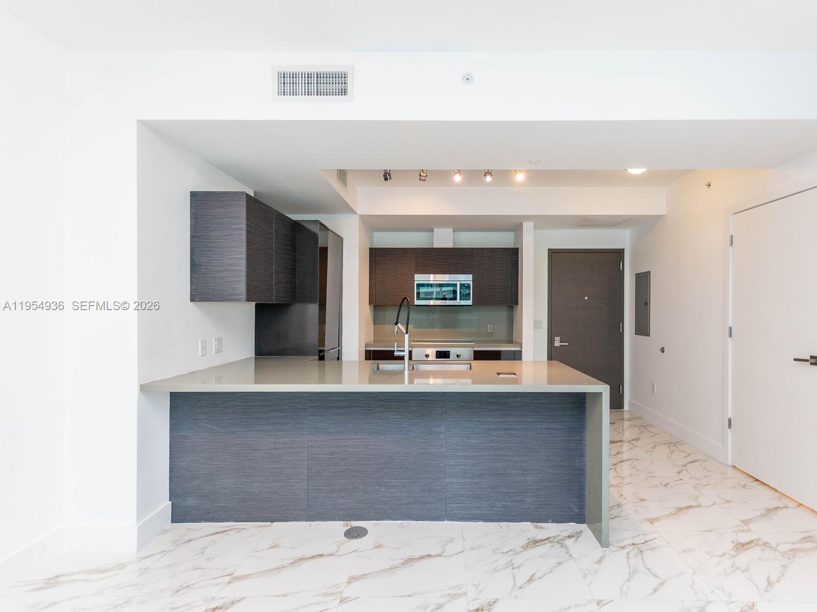 image The Bond on Brickell14