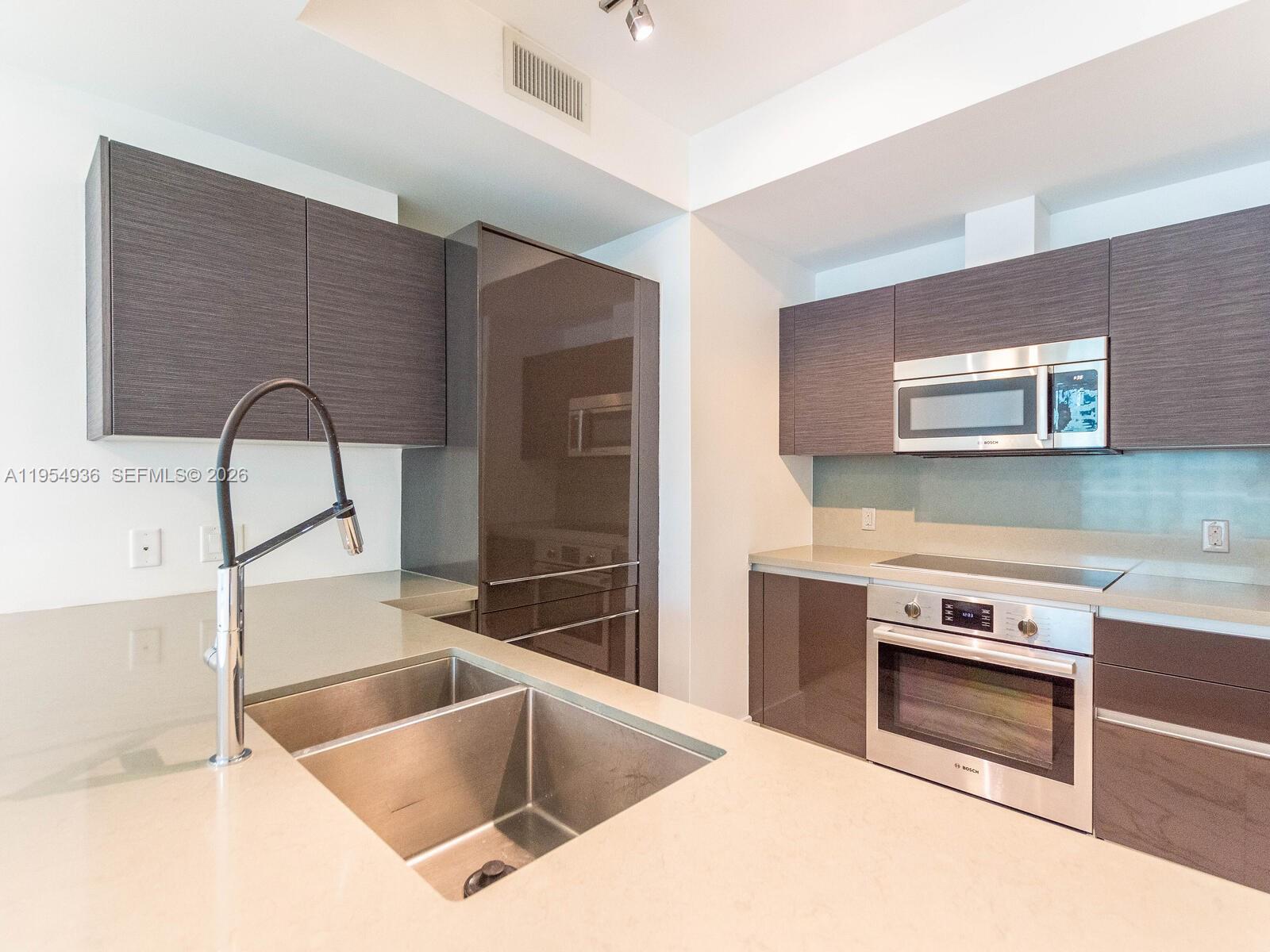 image The Bond on Brickell16