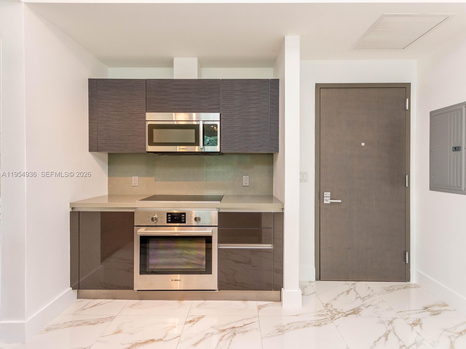 image The Bond on Brickell17