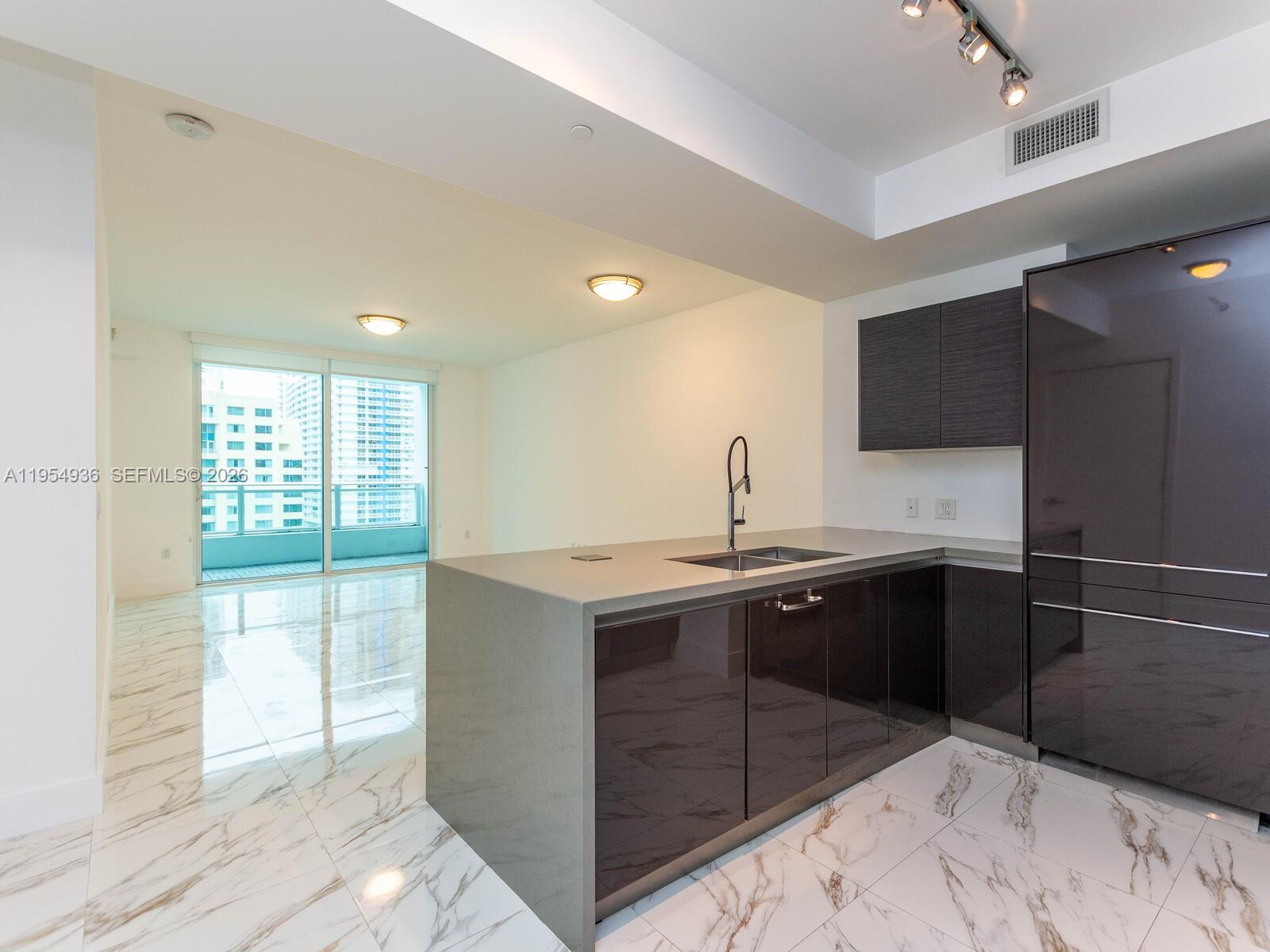 image The Bond on Brickell18