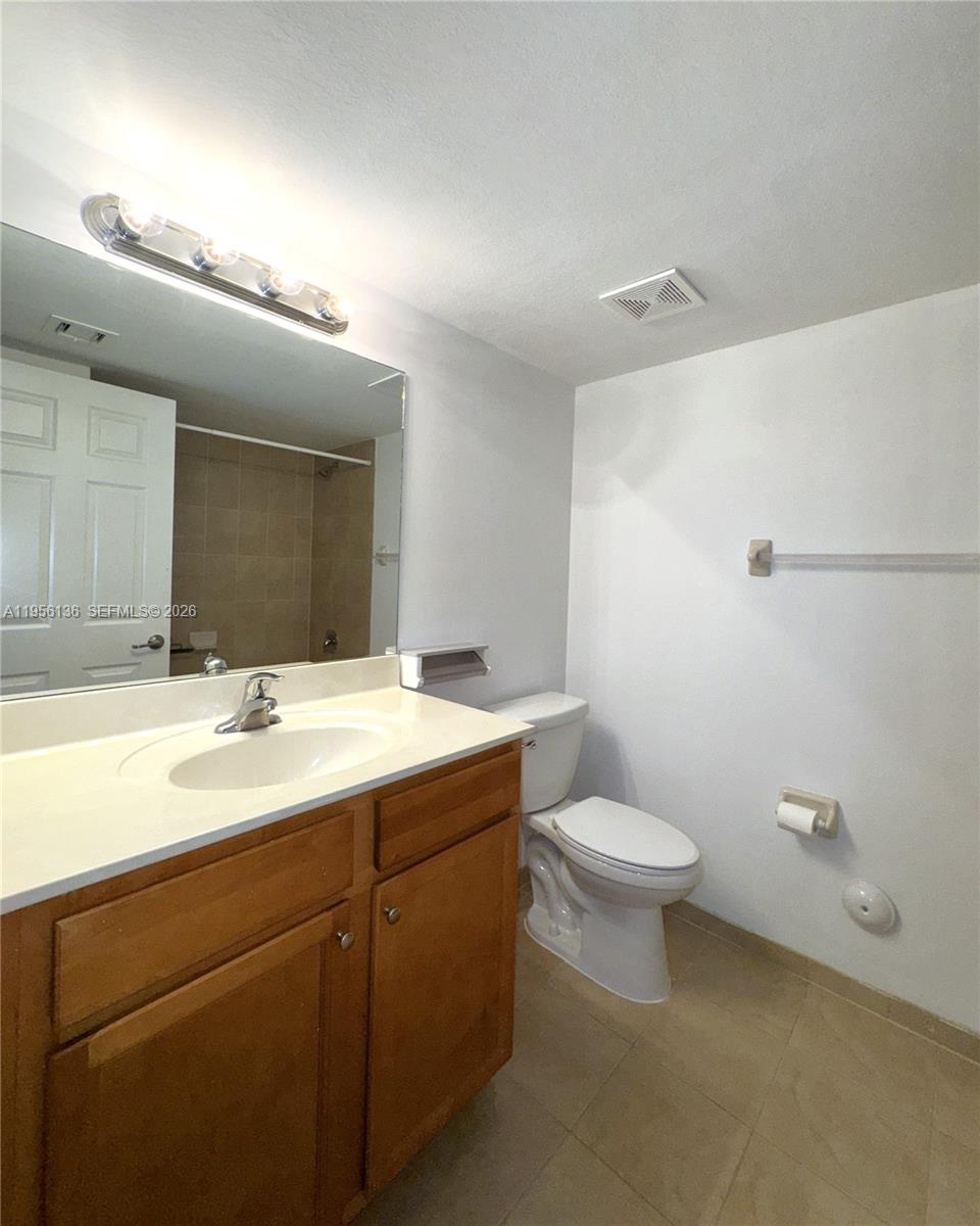 22441 SW 88th Pl #201-5 Cutler Bay, FL 33190