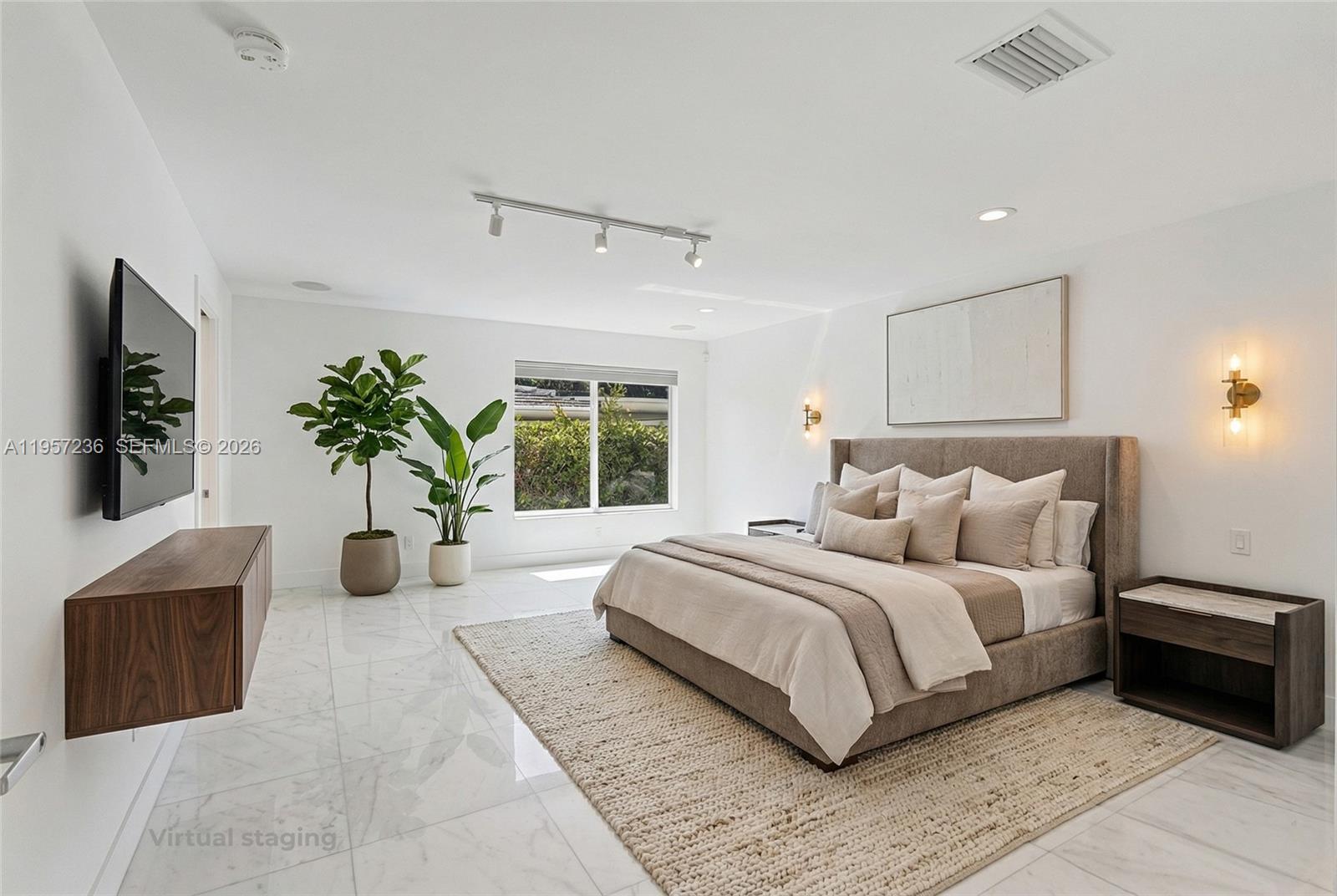 400 90th St Surfside, FL 33154