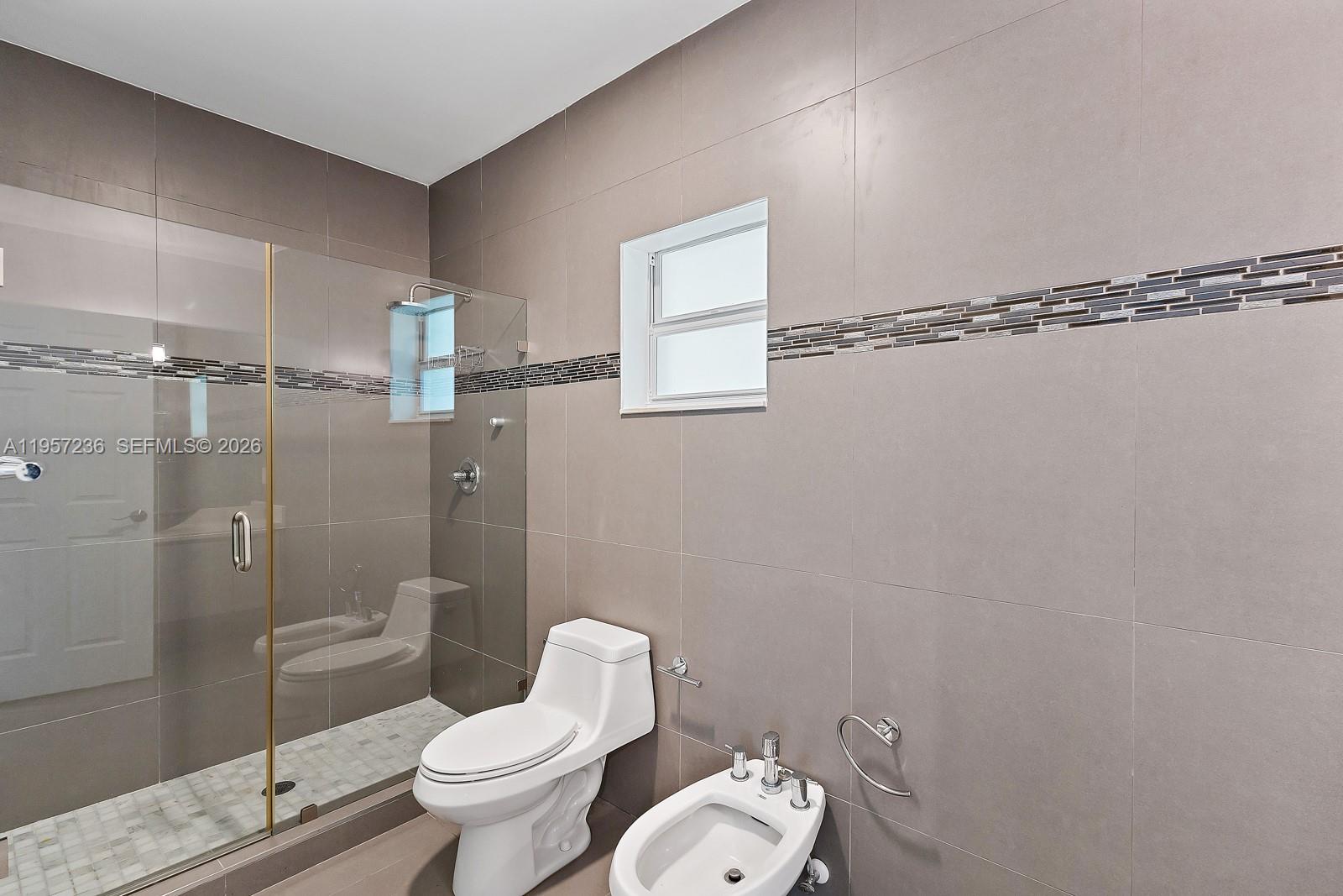 400 90th St Surfside, FL 33154