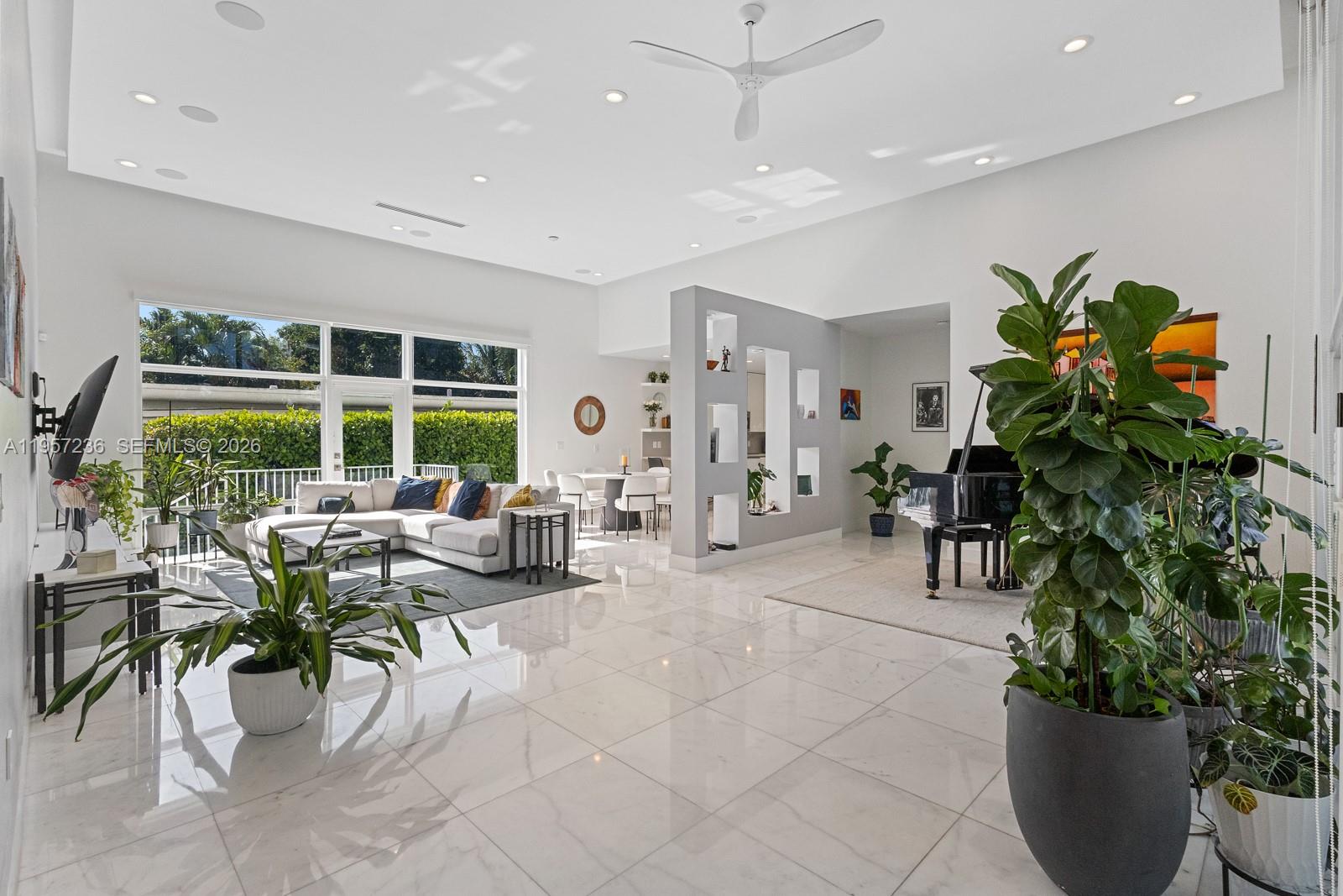 400 90th St Surfside, FL 33154