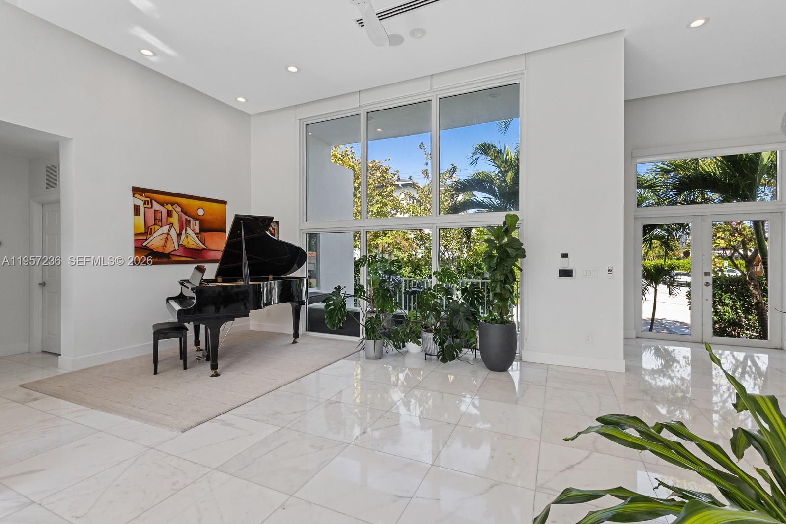 400 90th St Surfside, FL 33154