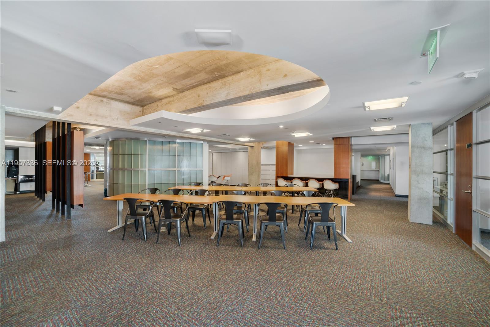 605 Lincoln Rd #PH Miami Beach, FL 33139