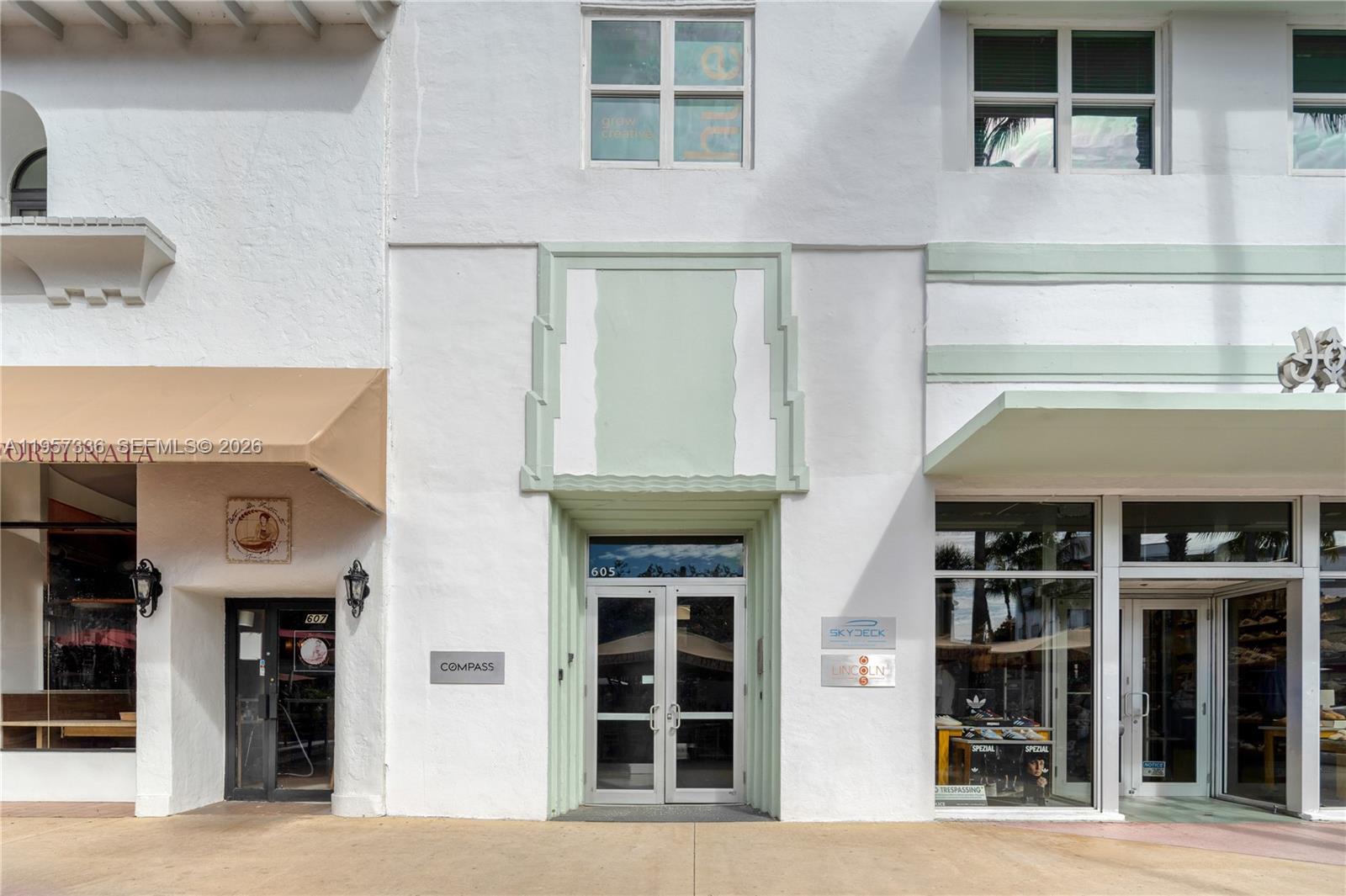 605 Lincoln Rd #PH Miami Beach, FL 33139