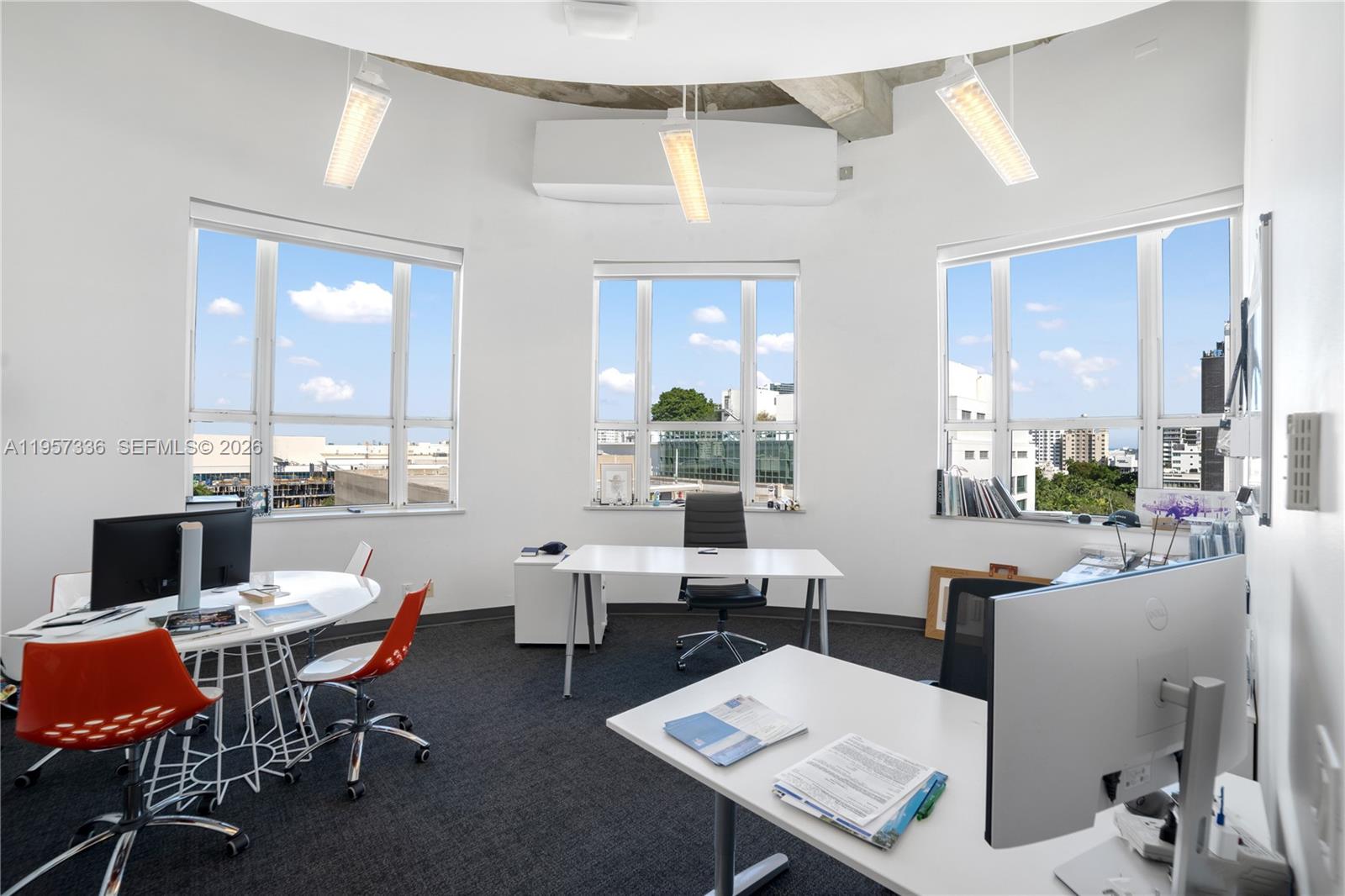 605 Lincoln Rd #PH Miami Beach, FL 33139