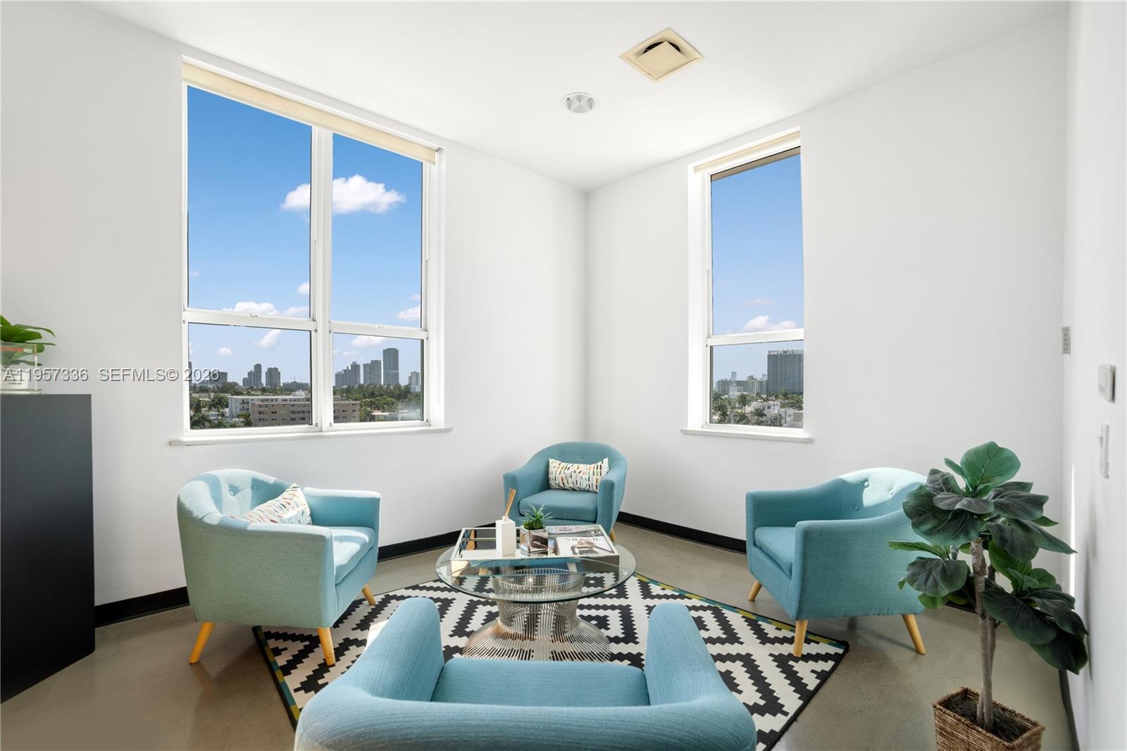 605 Lincoln Rd #PH Miami Beach, FL 33139