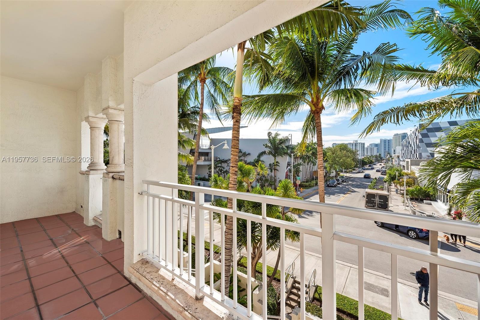 1415 Sunset Harbour Dr #204 Miami Beach, FL 33139
