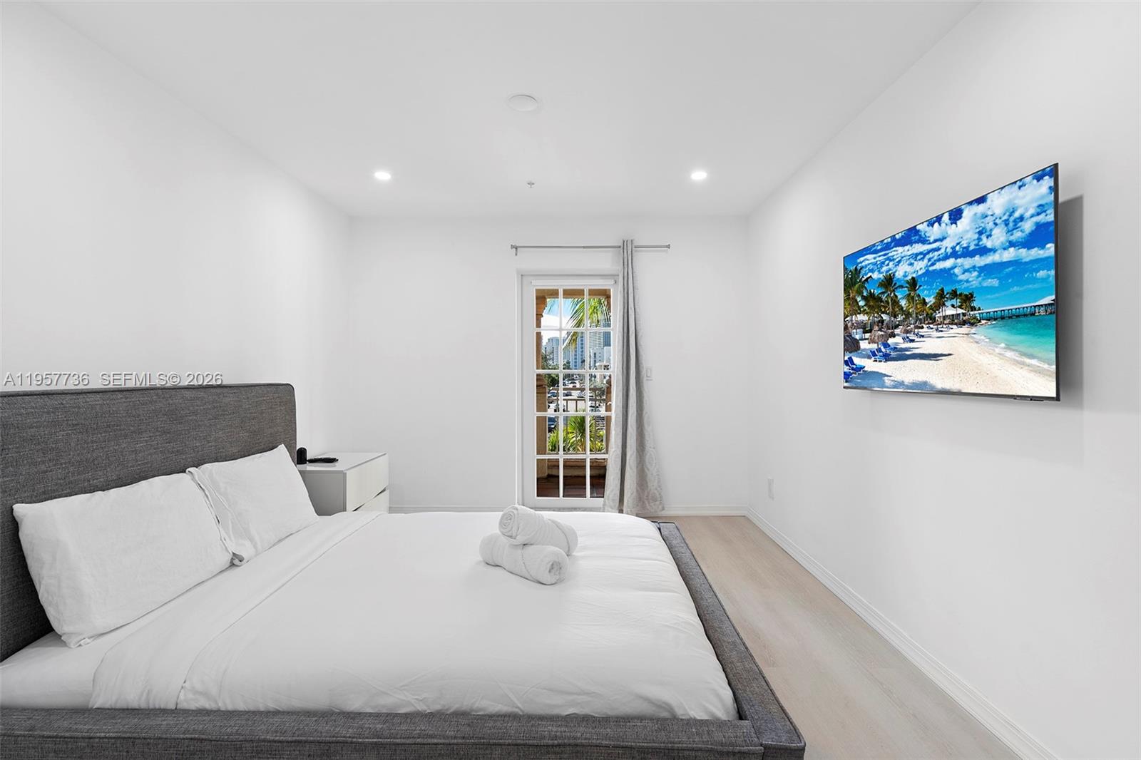 1415 Sunset Harbour Dr #204 Miami Beach, FL 33139