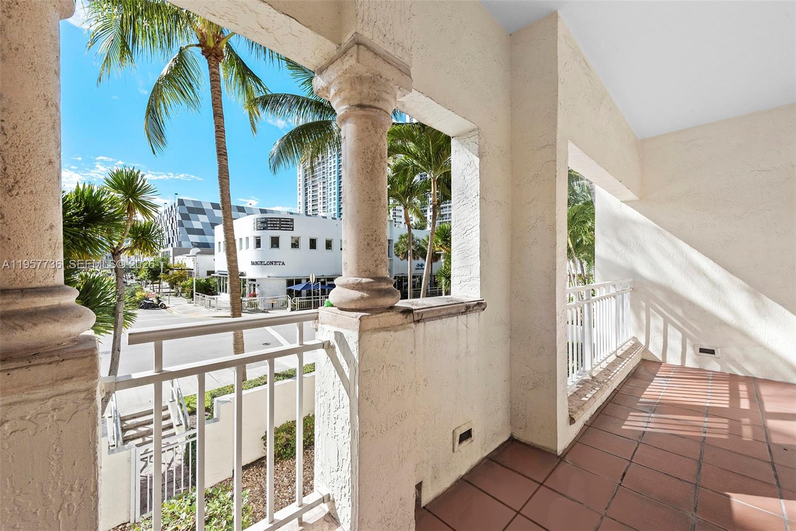 1415 Sunset Harbour Dr #204 Miami Beach, FL 33139