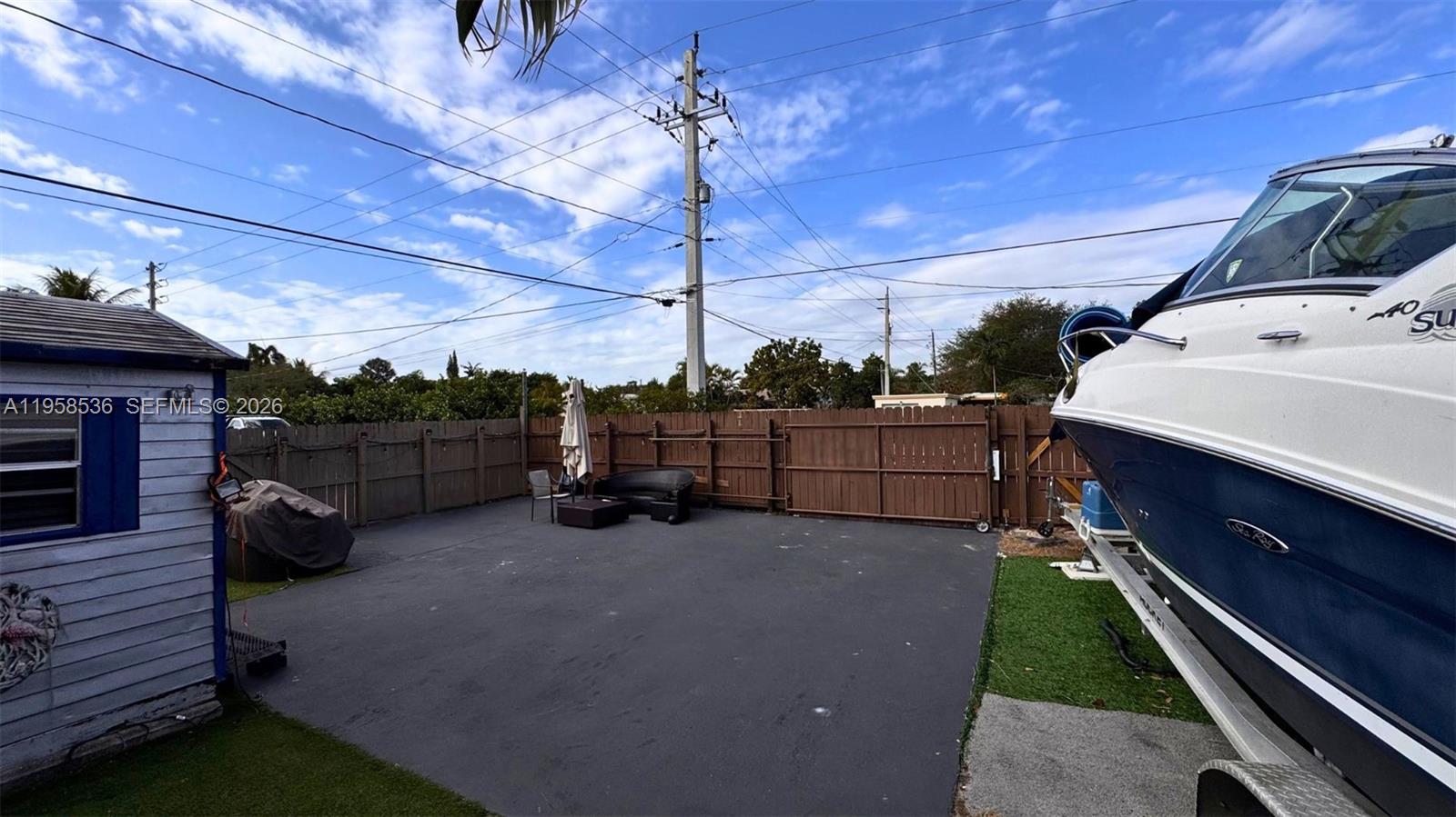 1825 N 24th Ave Hollywood, FL 33020