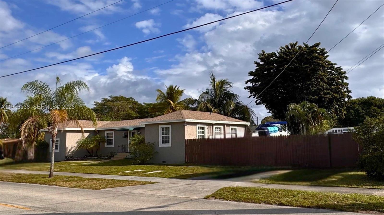 1825 N 24th Ave Hollywood, FL 33020