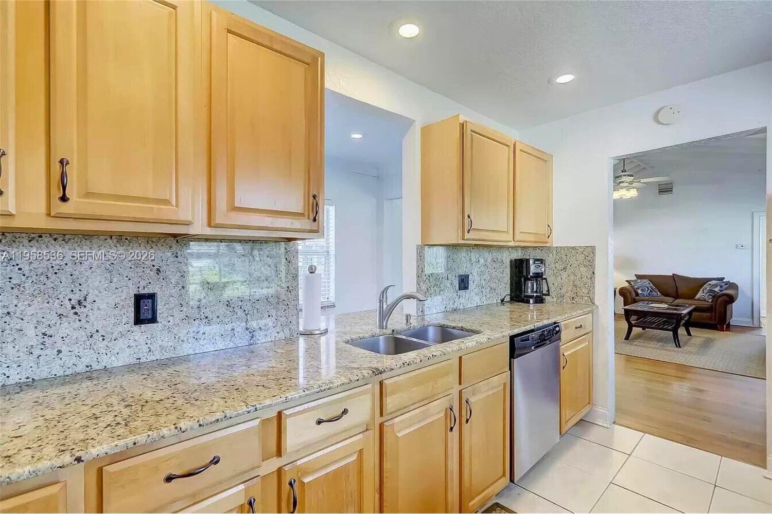 1825 N 24th Ave Hollywood, FL 33020