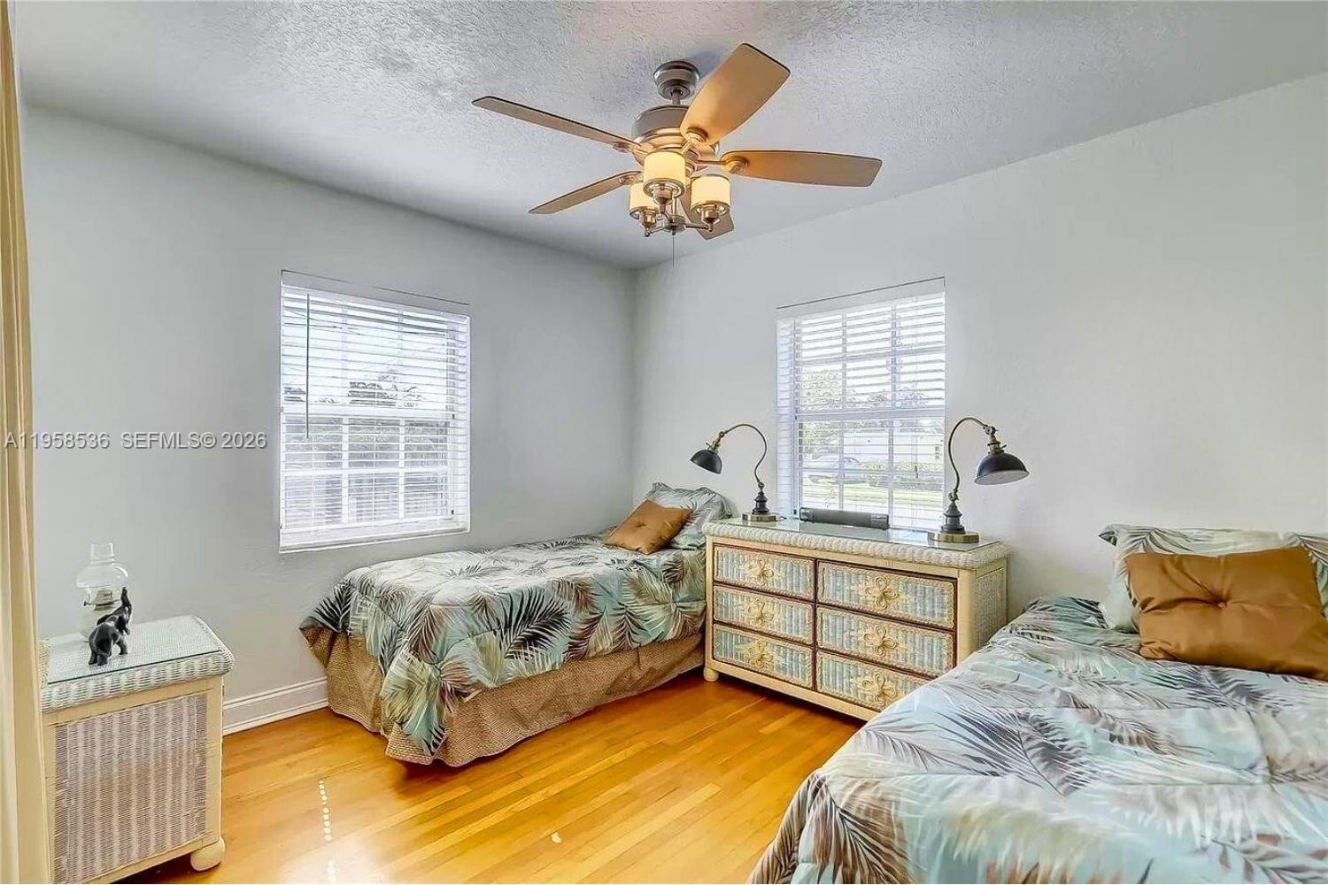 1825 N 24th Ave Hollywood, FL 33020