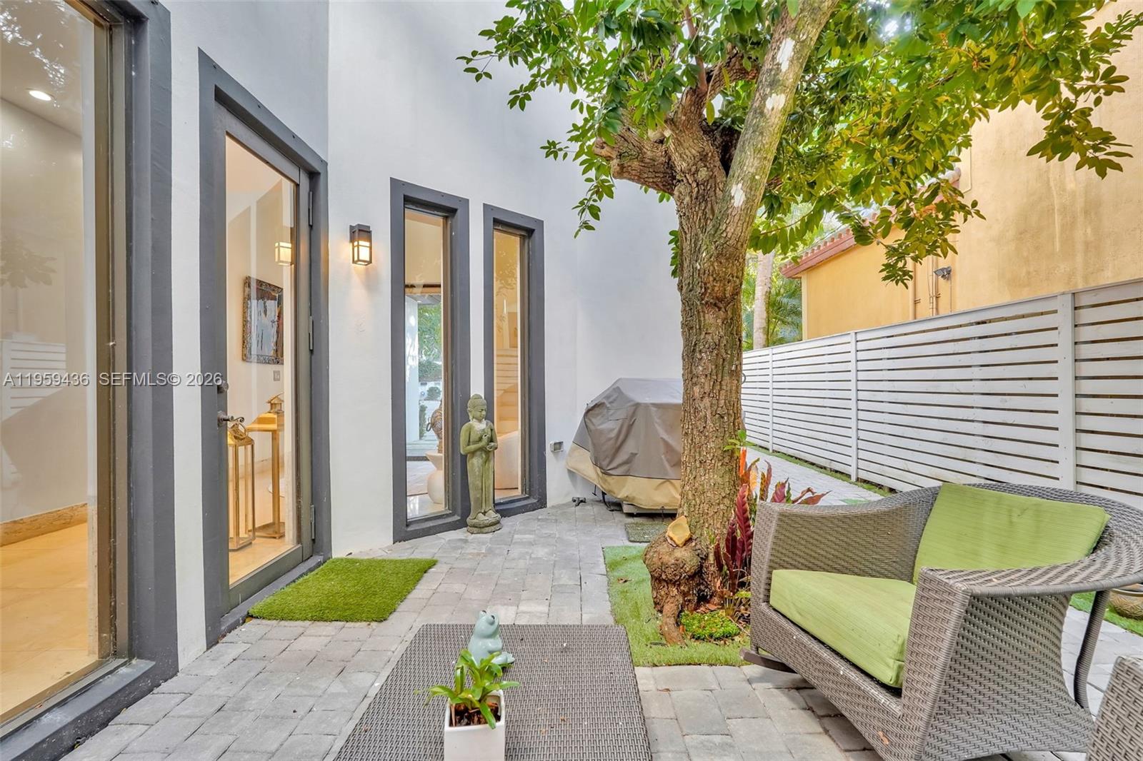 3675 Loquat Ave Miami, FL 33133