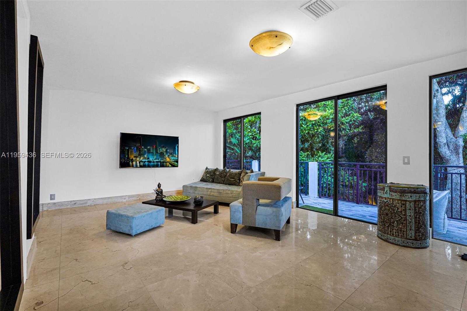 3675 Loquat Ave Miami, FL 33133