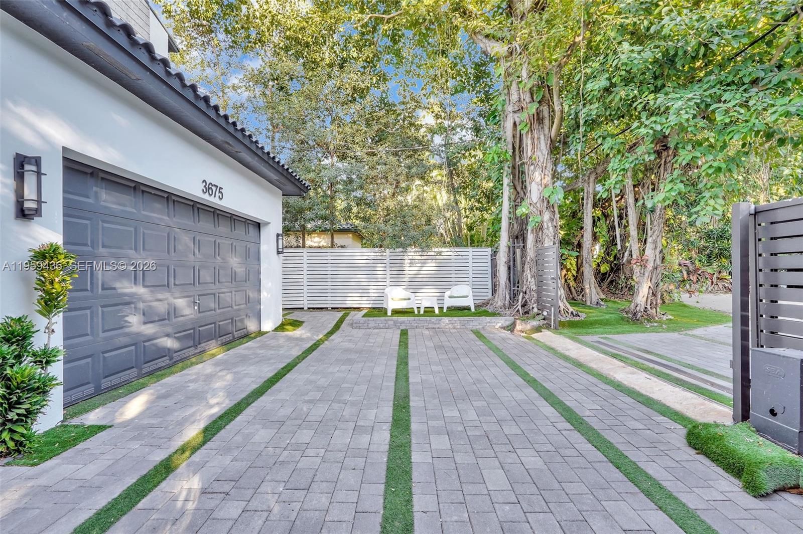 3675 Loquat Ave Miami, FL 33133