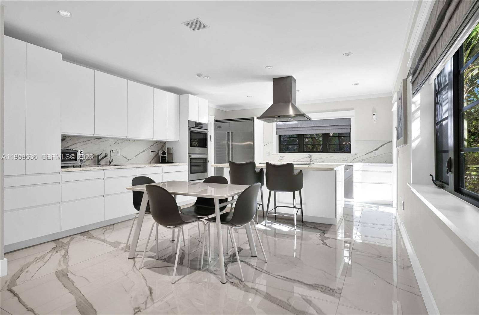 4363 Nautilus Dr Miami Beach, FL 33140