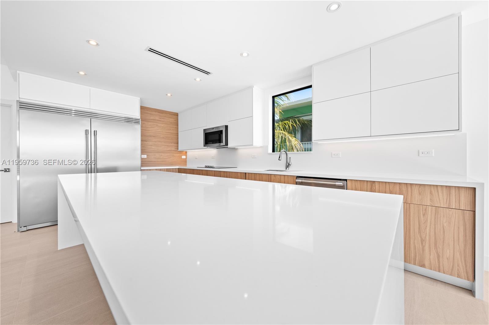 124 Orchid St Plantation Key, FL 33070