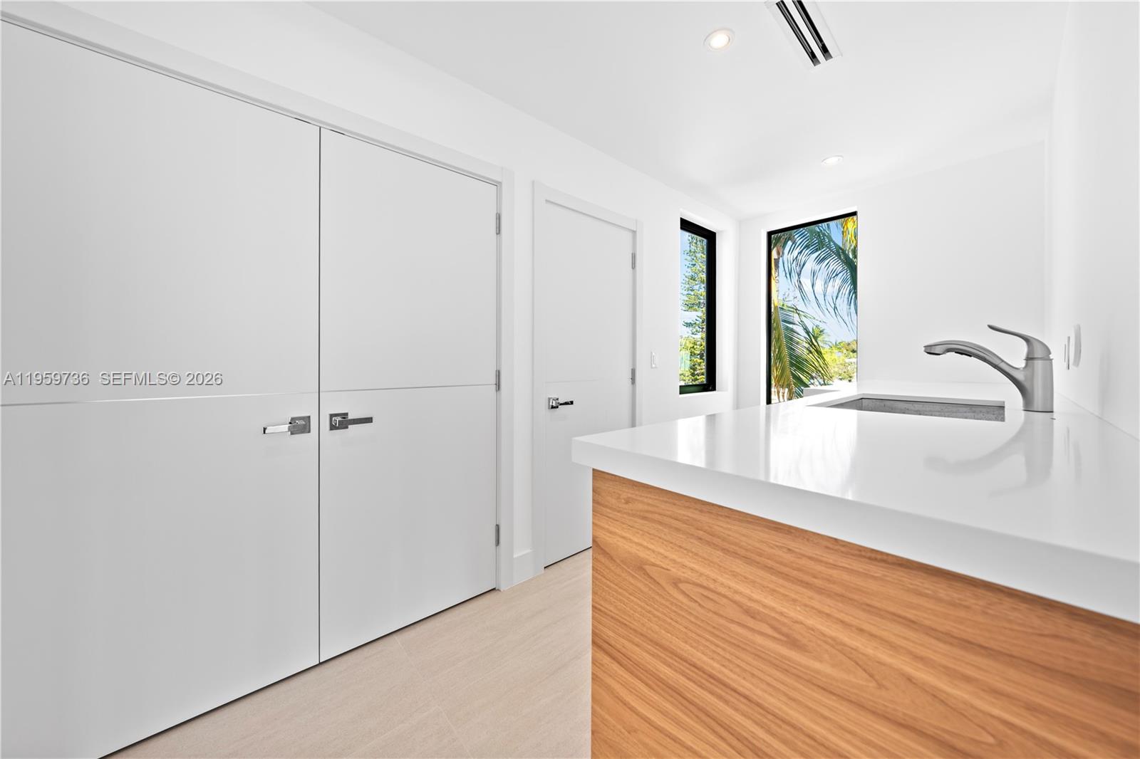 124 Orchid St Plantation Key, FL 33070