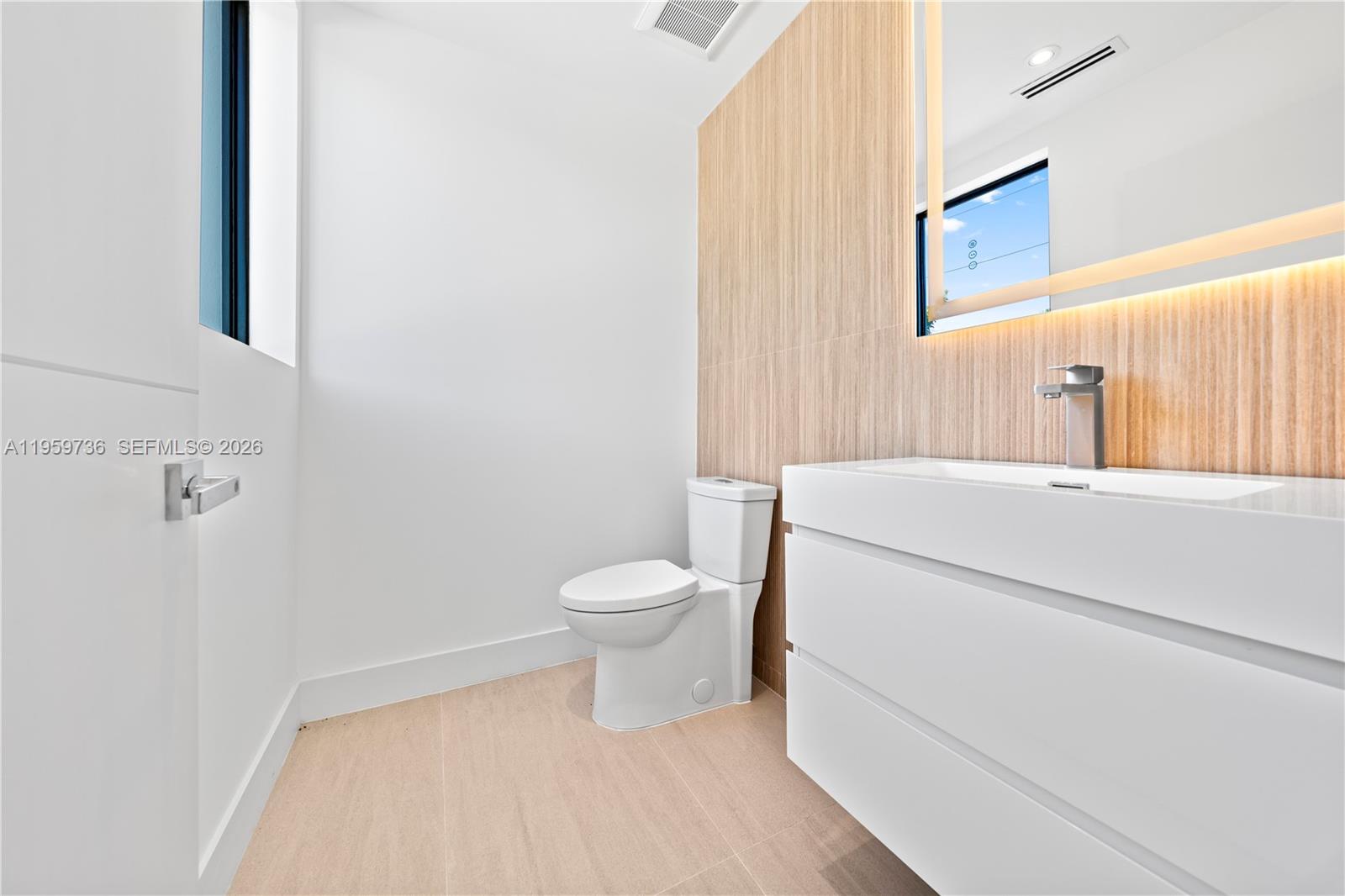 124 Orchid St Plantation Key, FL 33070