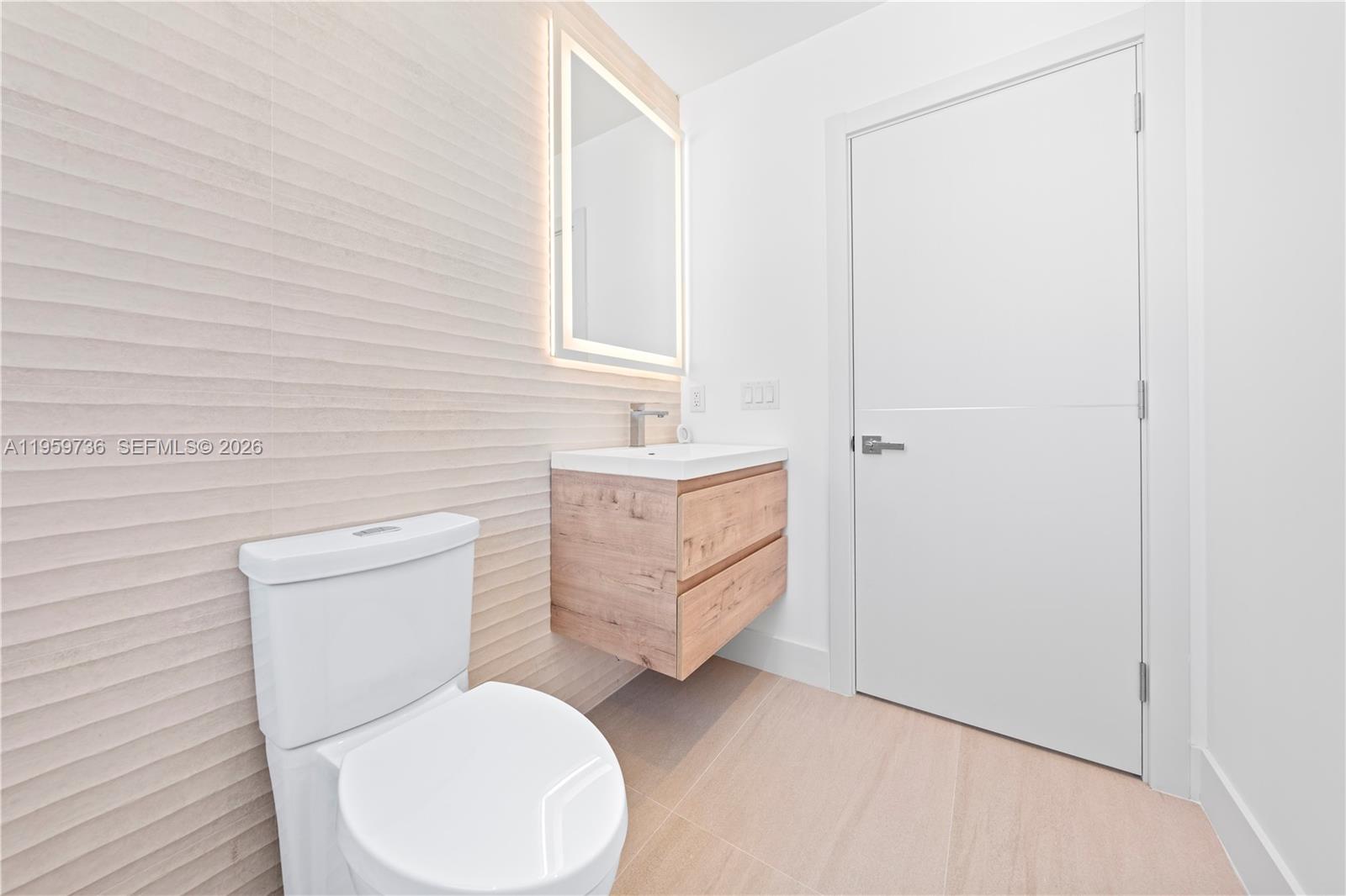 124 Orchid St Plantation Key, FL 33070