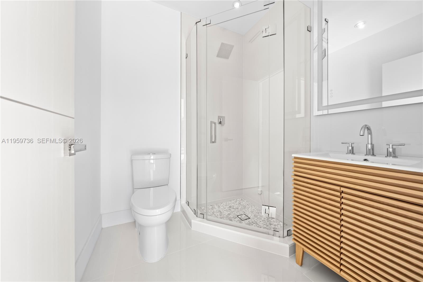 124 Orchid St Plantation Key, FL 33070