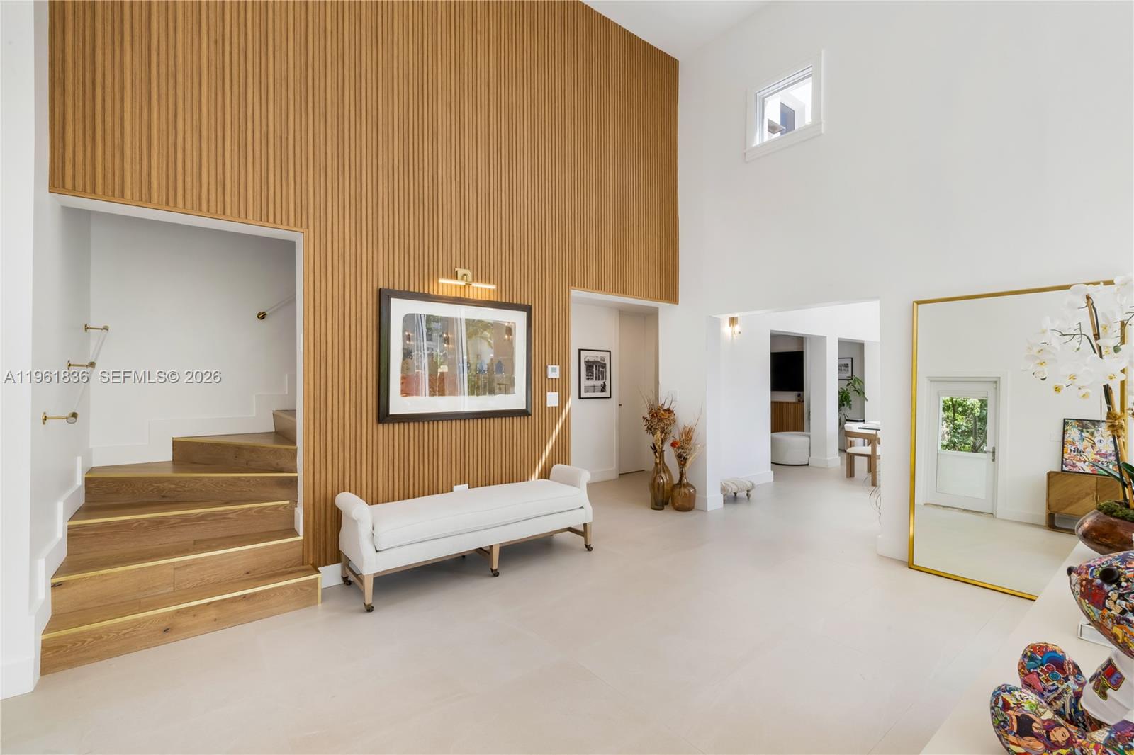 279 Galeon Ct Coral Gables, FL 33143