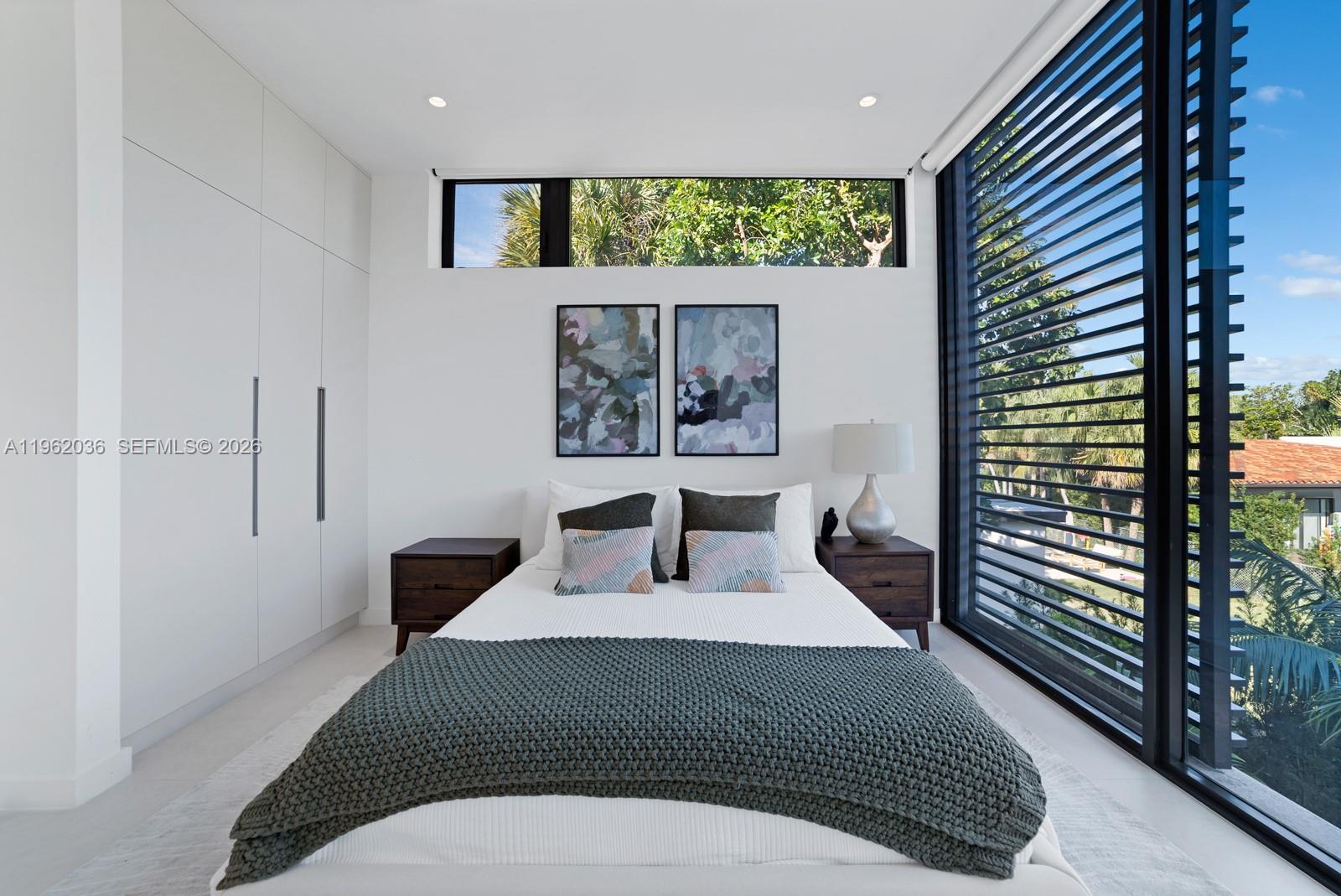 621 W 44th St Miami Beach, FL 33140