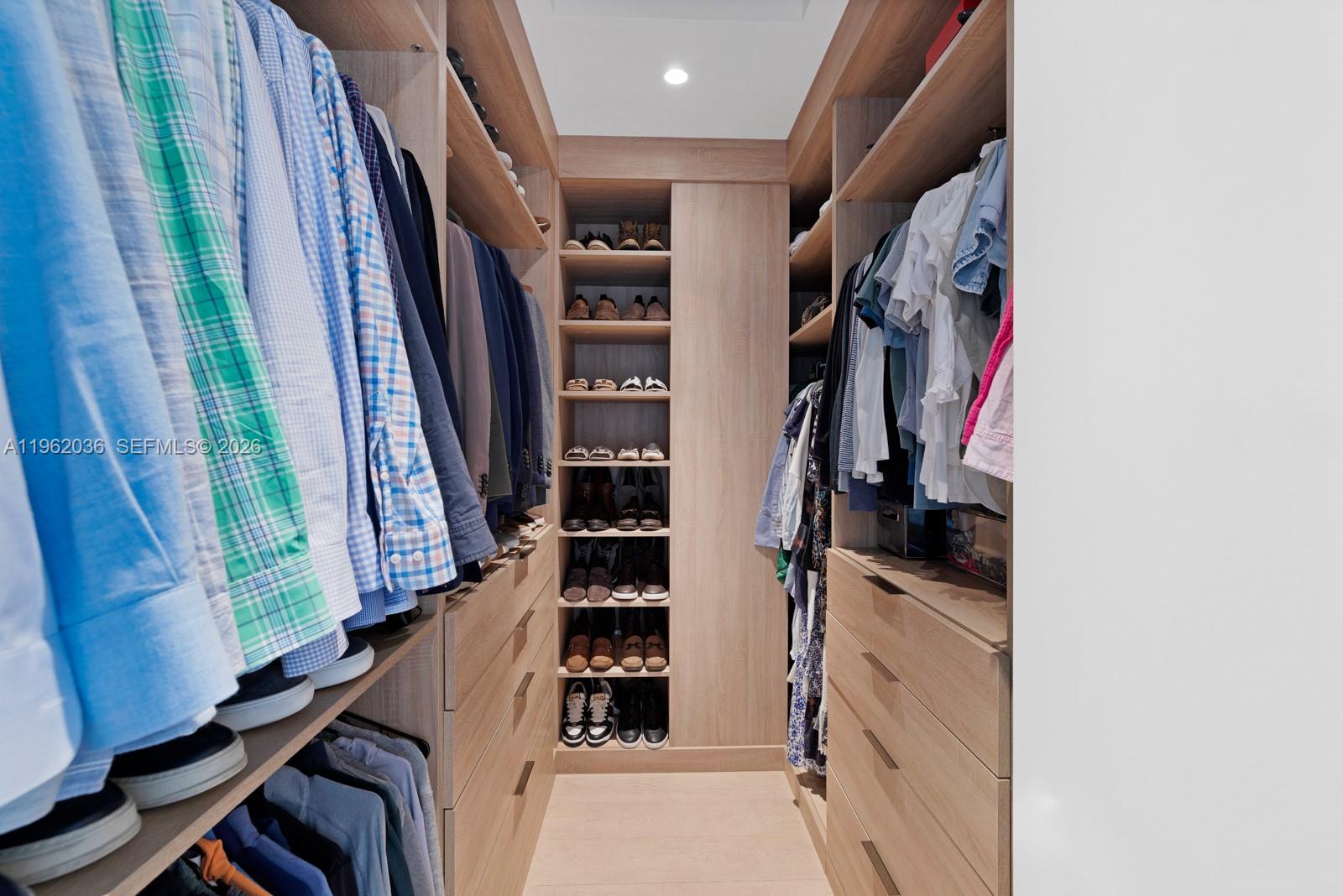 621 W 44th St Miami Beach, FL 33140