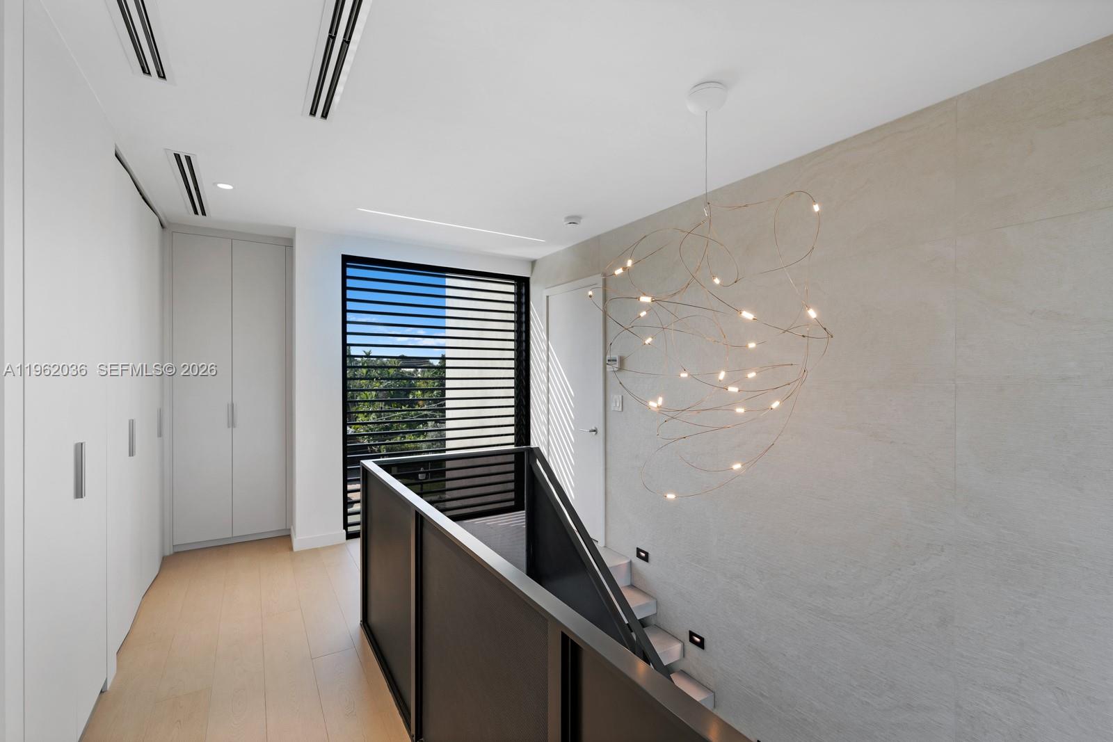 621 W 44th St Miami Beach, FL 33140