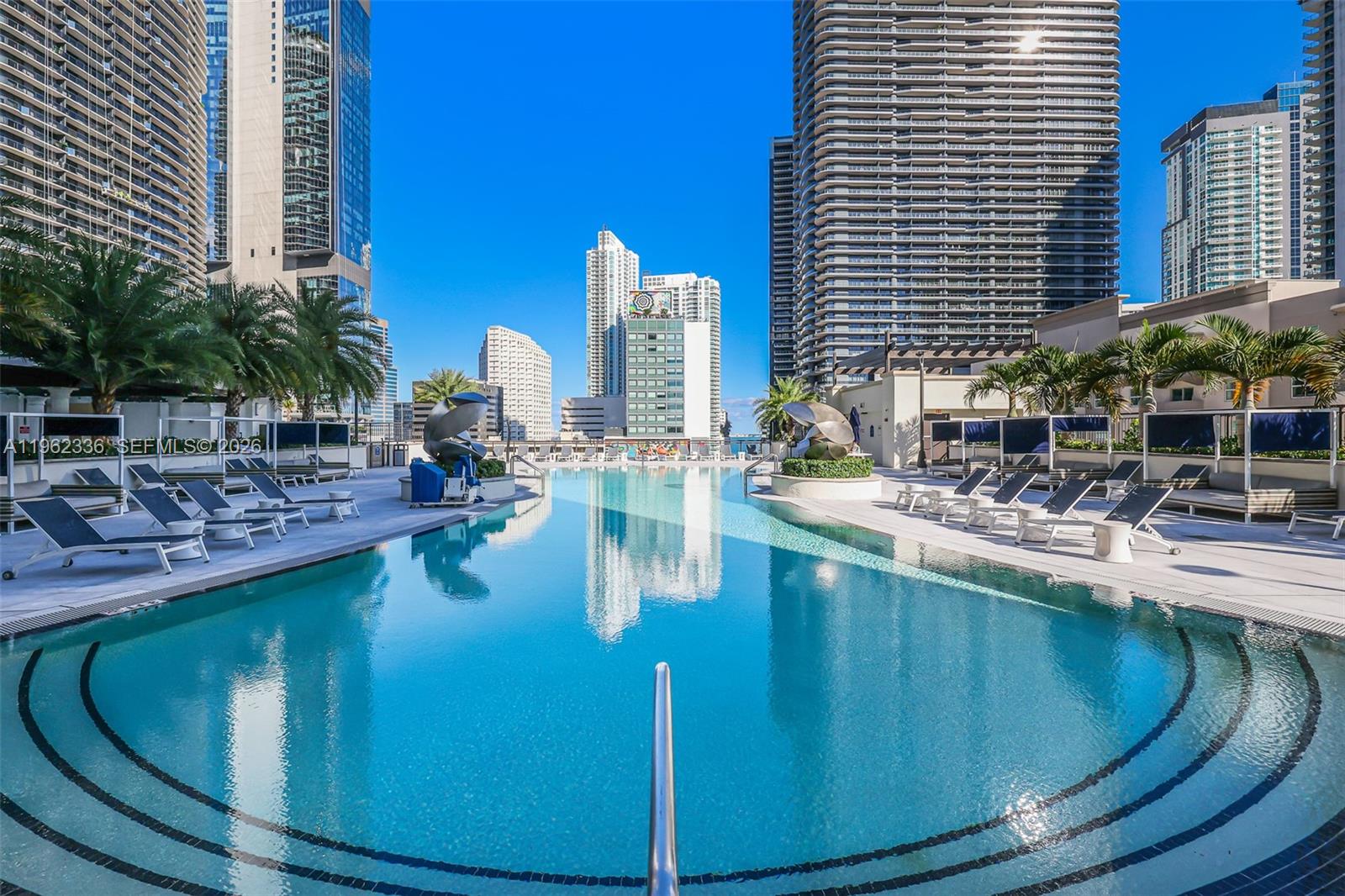image Nine at Mary Brickell Village21