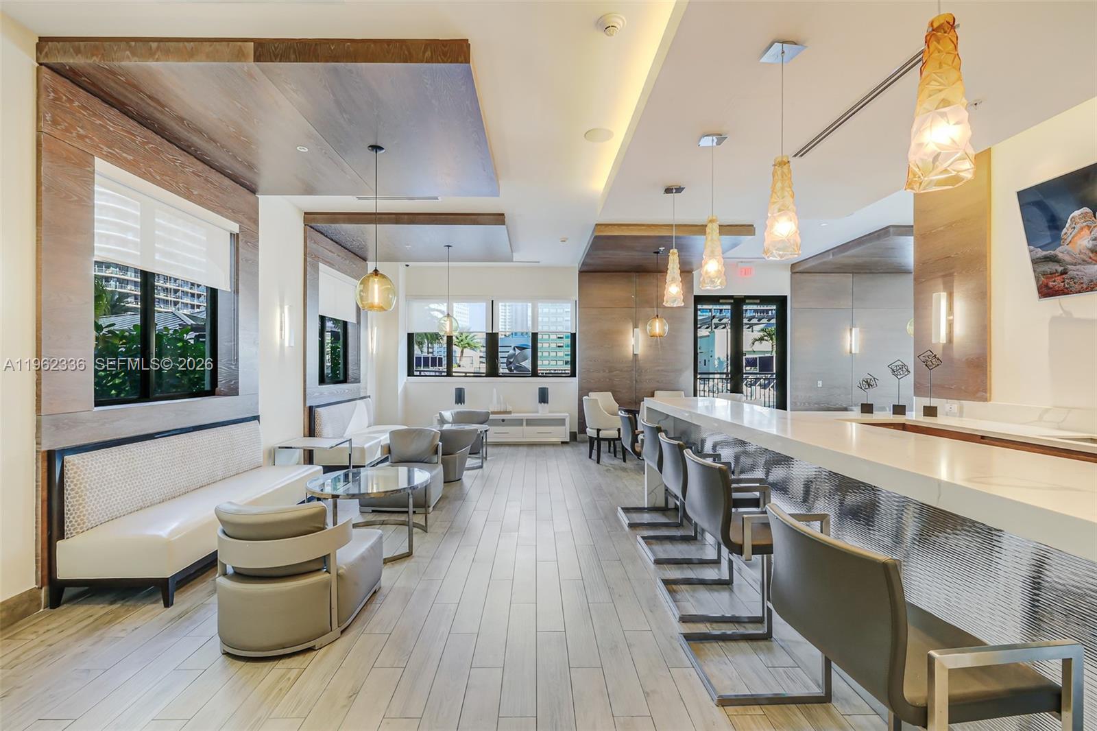 image Nine at Mary Brickell Village25