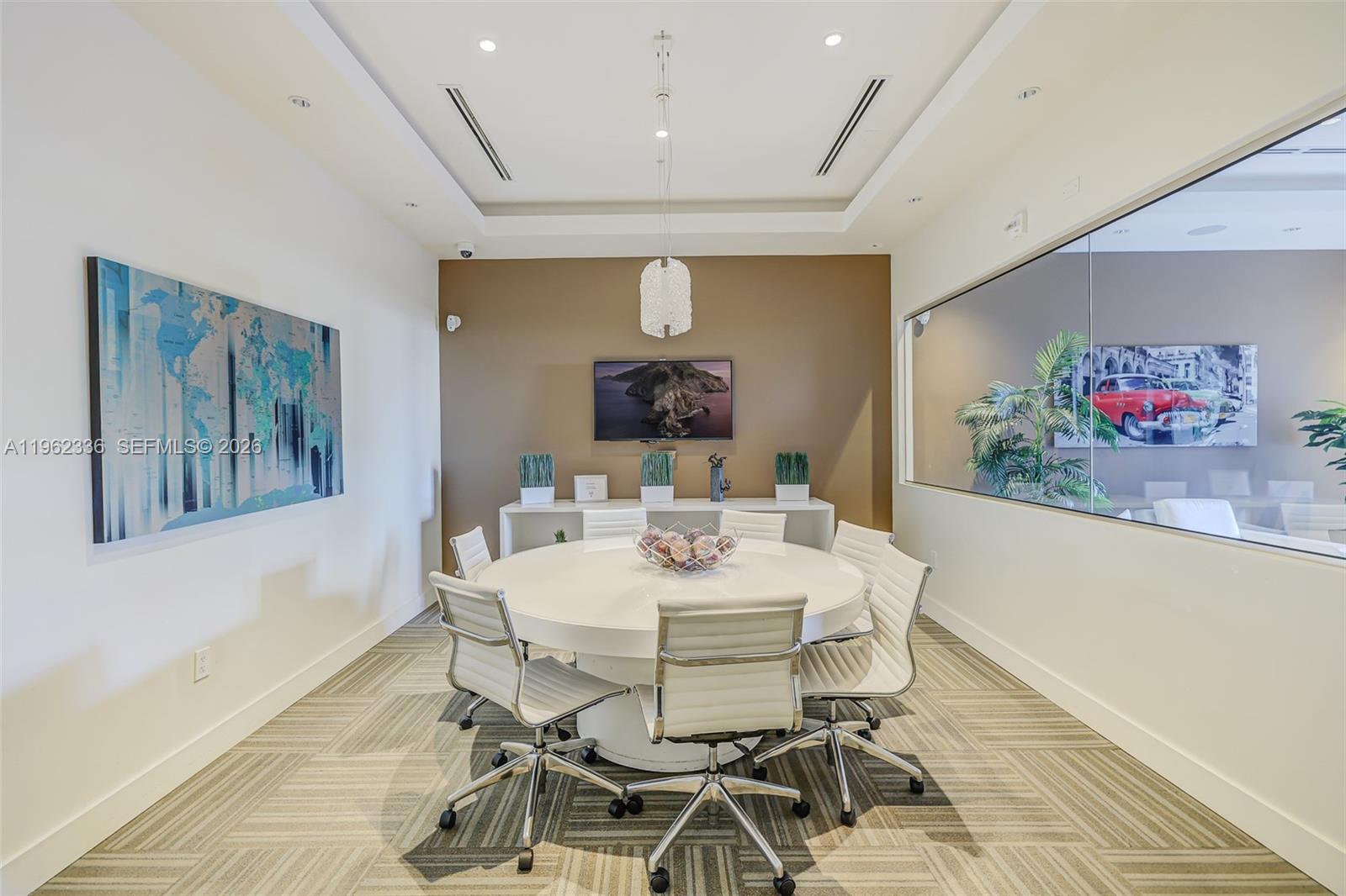 image Nine at Mary Brickell Village33