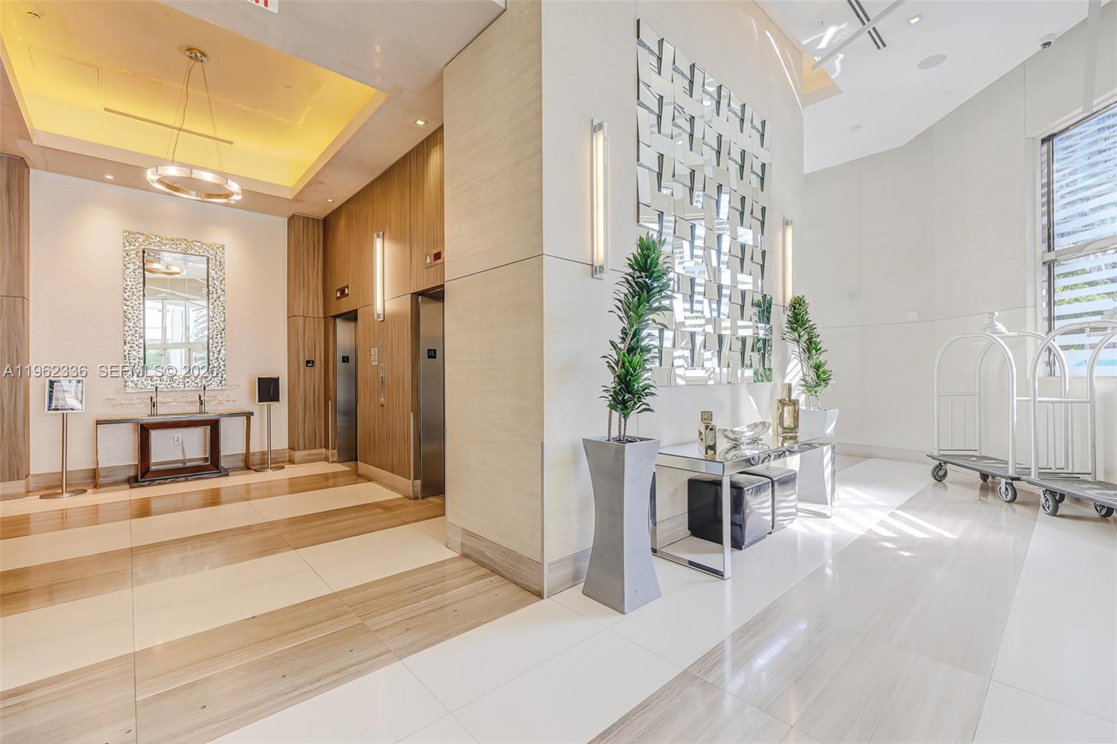 image Nine at Mary Brickell Village40