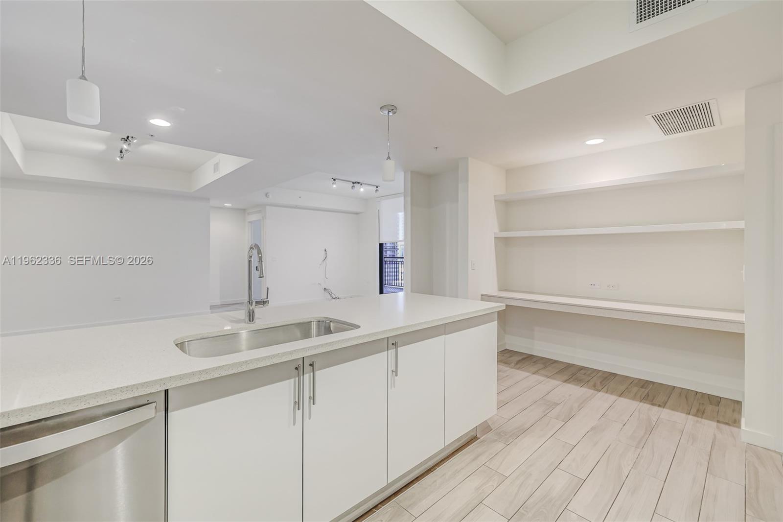 image Nine at Mary Brickell Village5