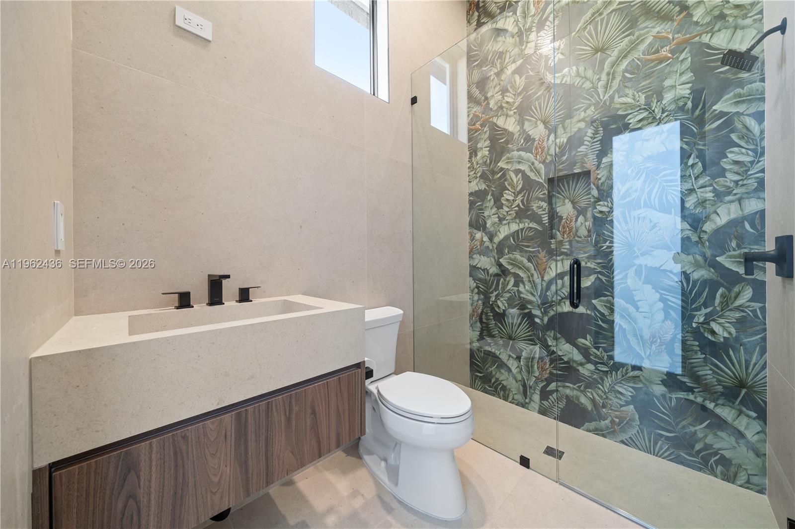 7387 SW 74th Ln Miami, FL 33143