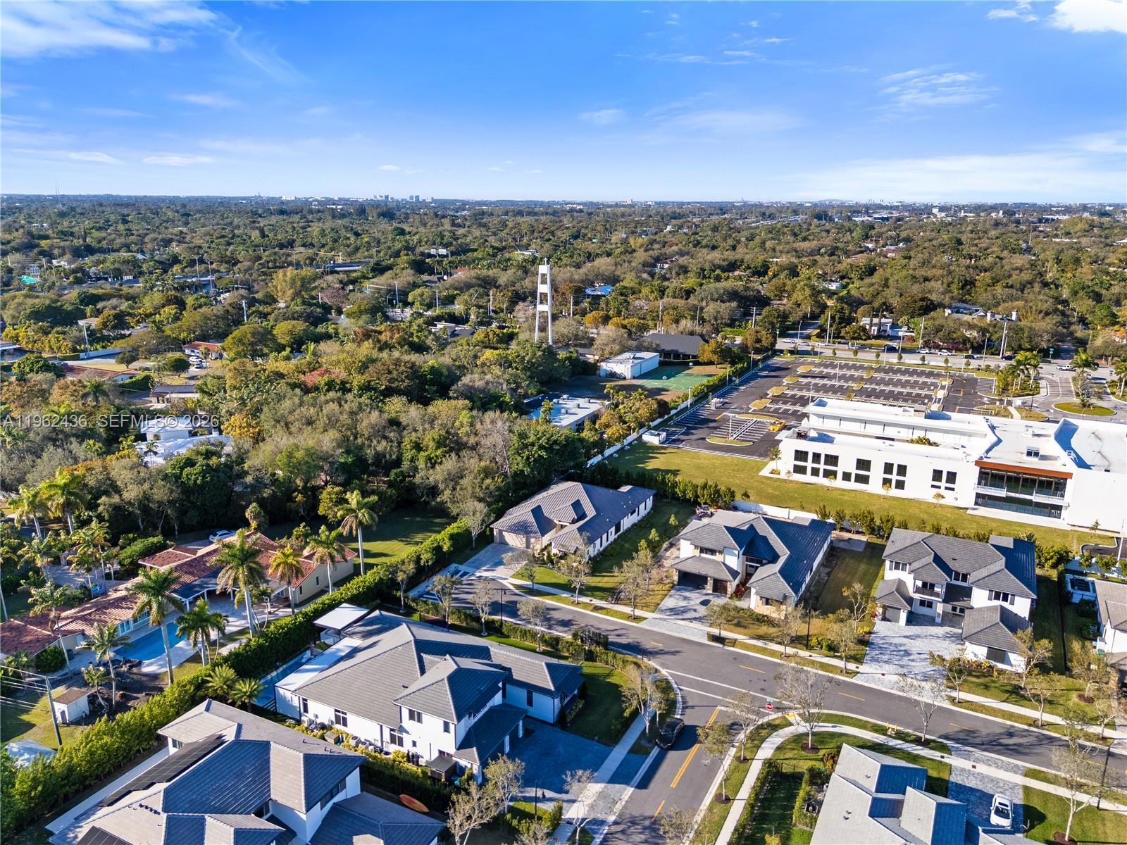 7387 SW 74th Ln Miami, FL 33143