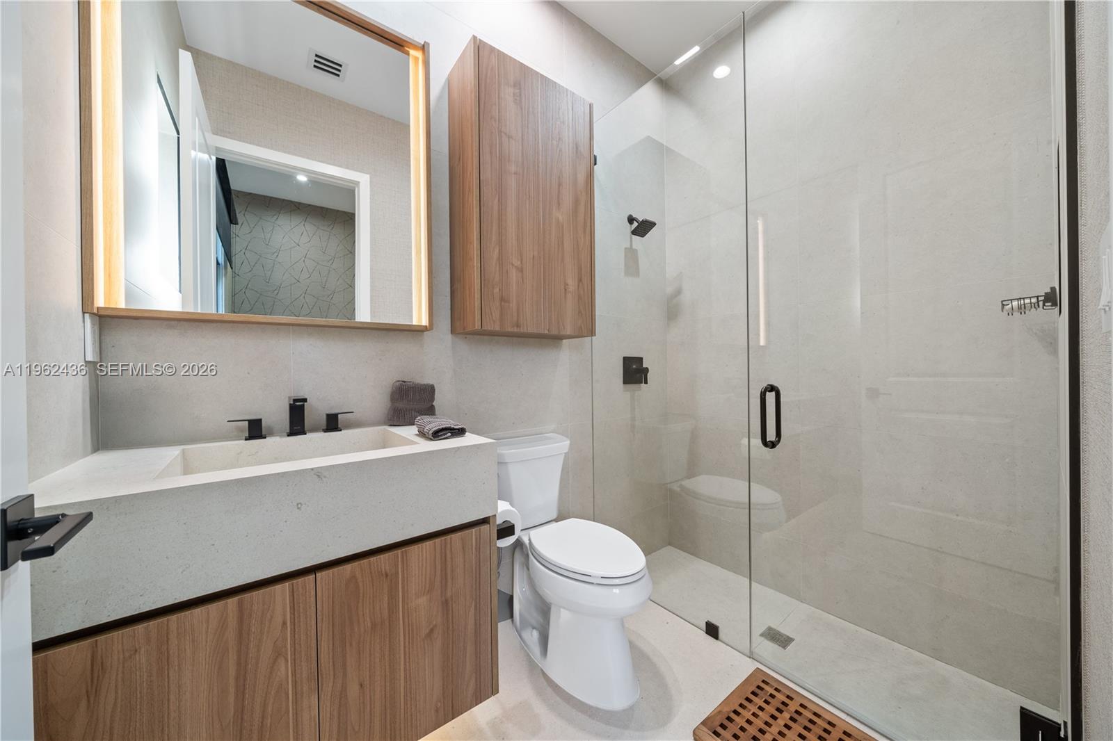 7387 SW 74th Ln Miami, FL 33143