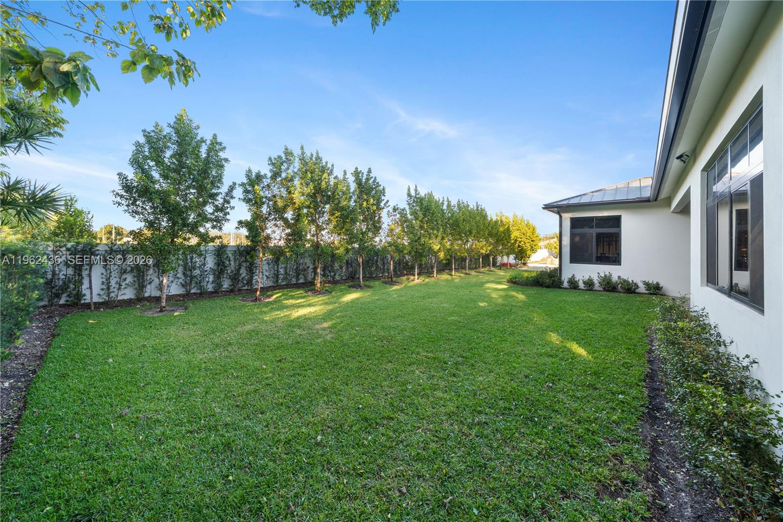 7387 SW 74th Ln Miami, FL 33143