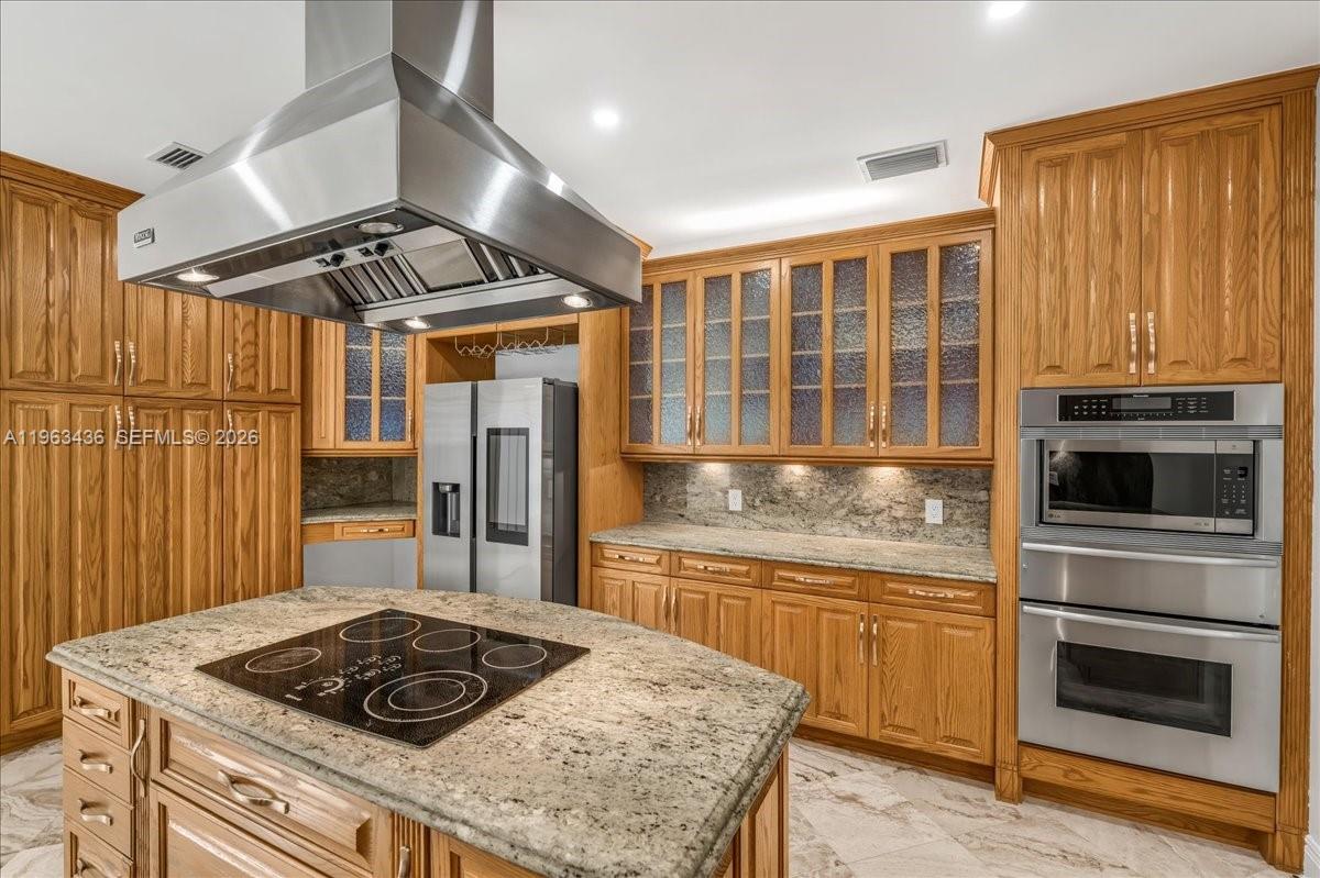 15507 NW 82nd Ct Miami Lakes, FL 33016