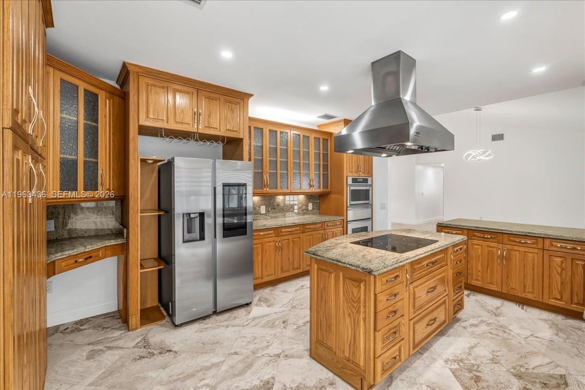 15507 NW 82nd Ct Miami Lakes, FL 33016