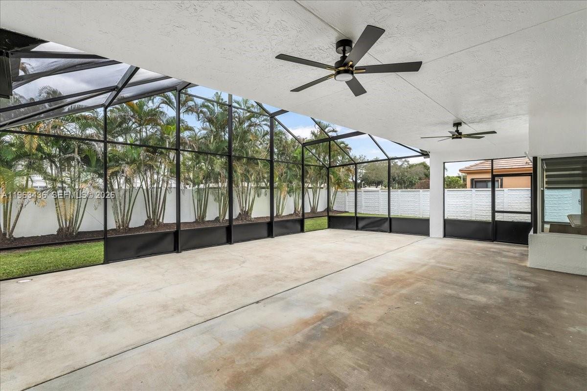 15507 NW 82nd Ct Miami Lakes, FL 33016